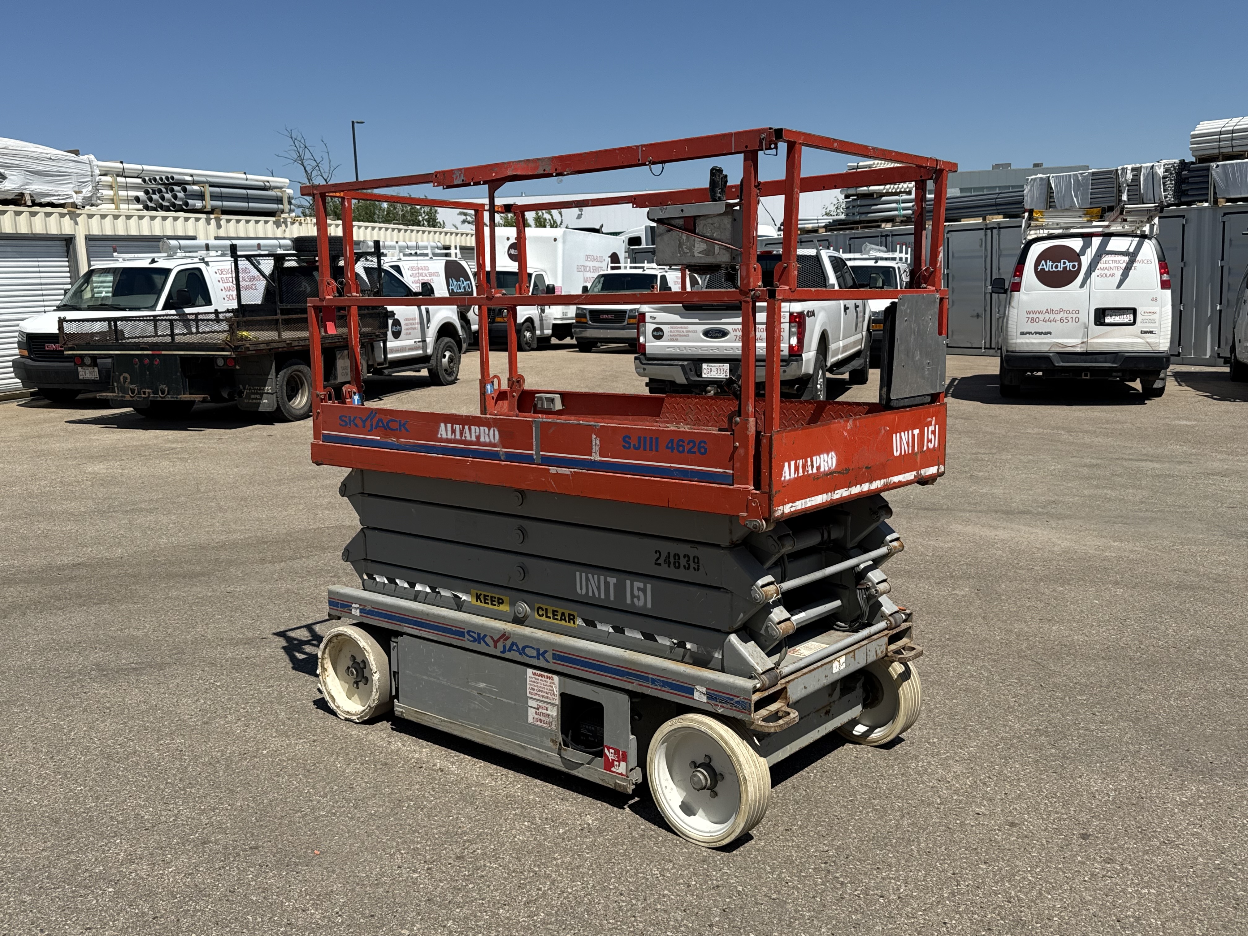2005 SKYJACK SJIII4626 Electric Scissor Lift - Image 2