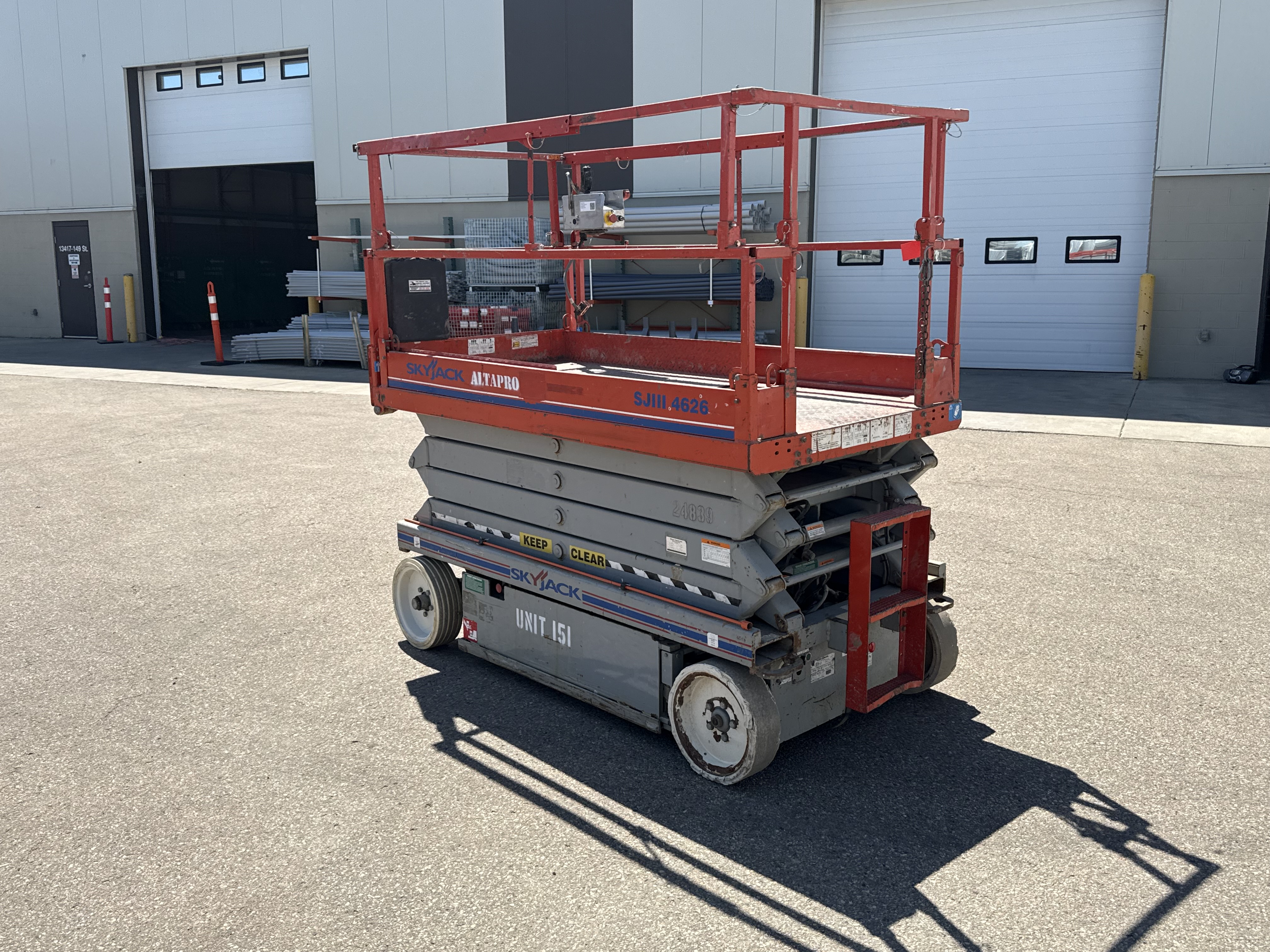 2005 SKYJACK SJIII4626 Electric Scissor Lift - Image 3