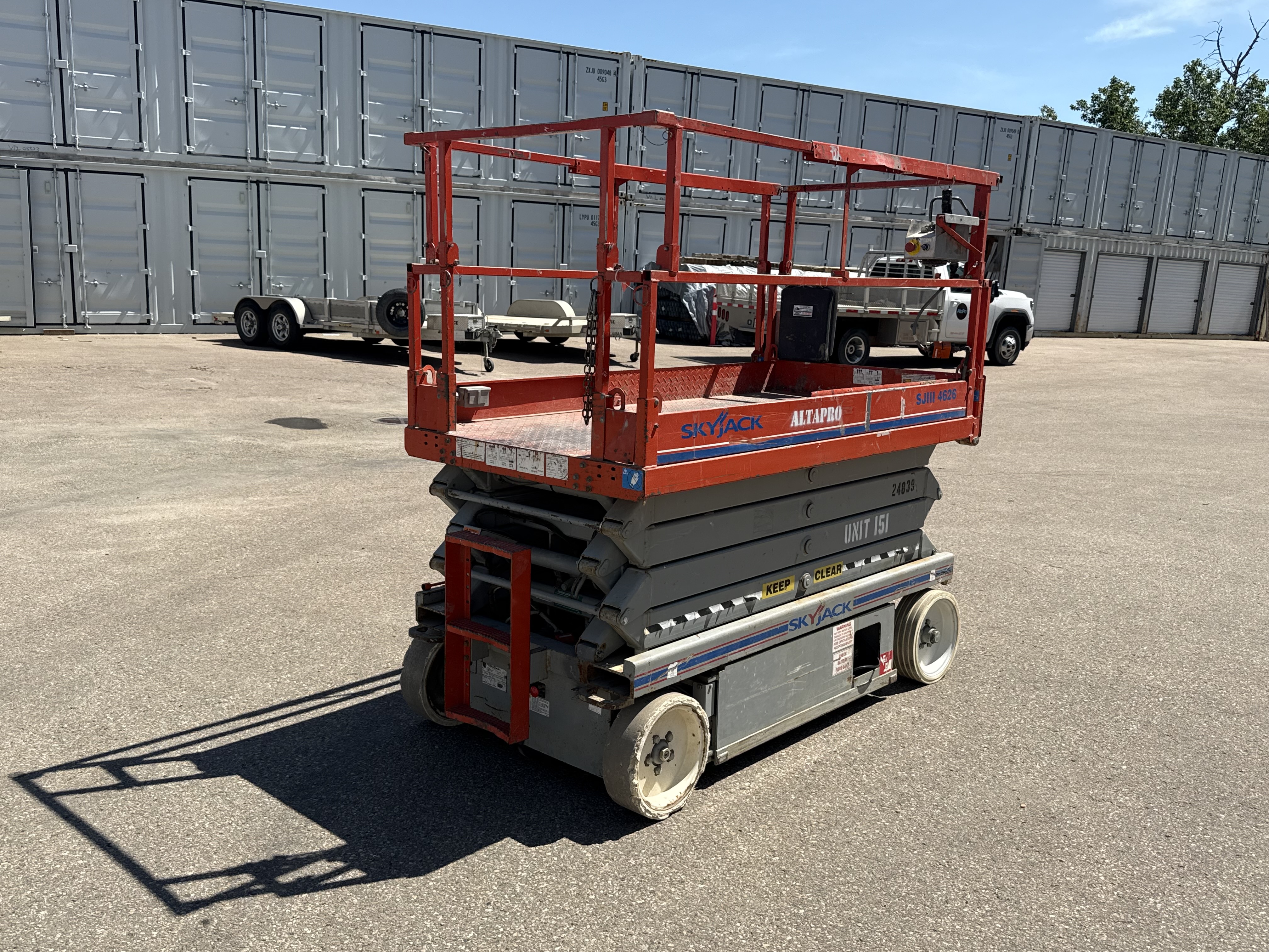 2005 SKYJACK SJIII4626 Electric Scissor Lift - Image 4