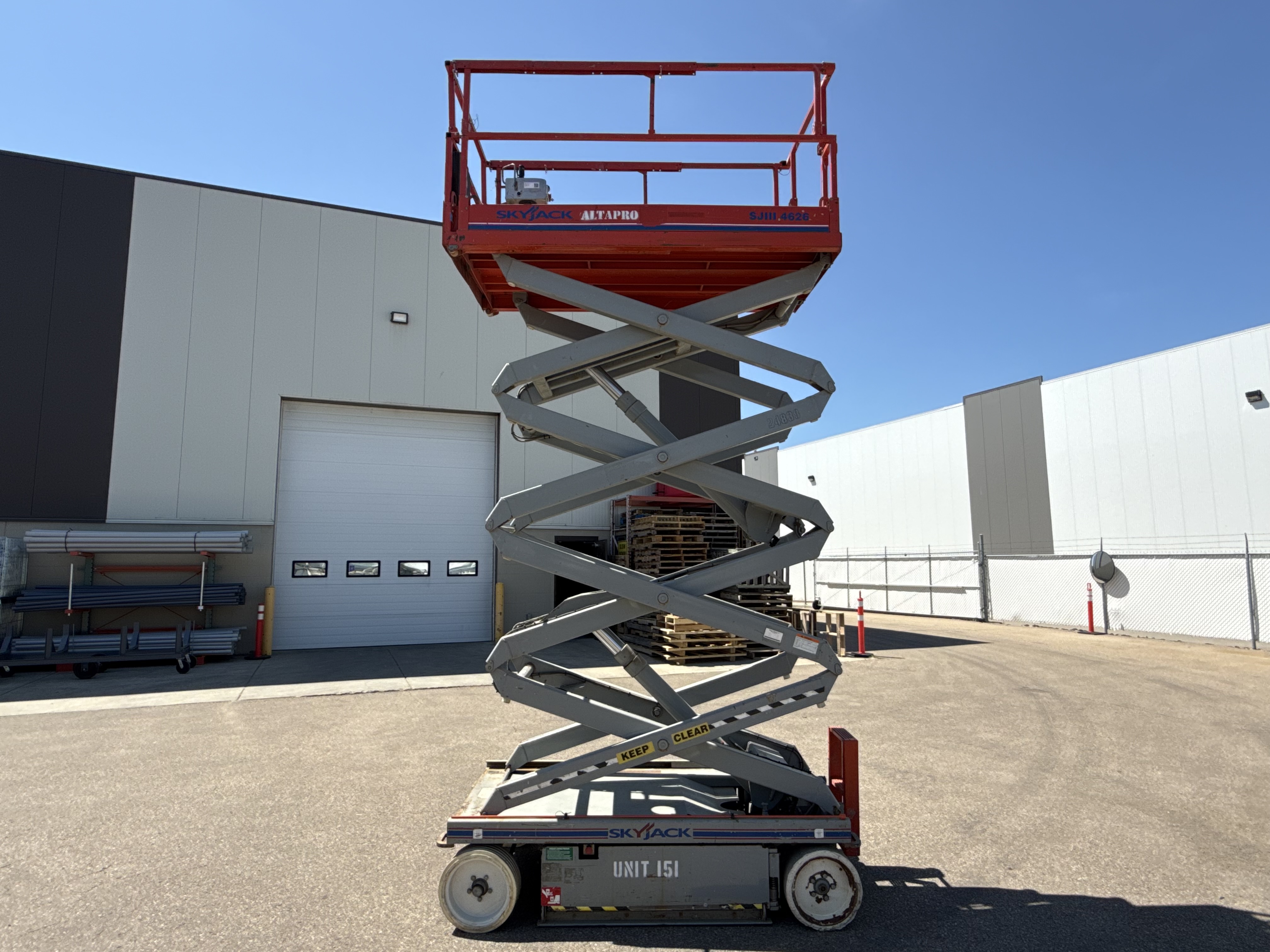 2005 SKYJACK SJIII4626 Electric Scissor Lift - Image 13