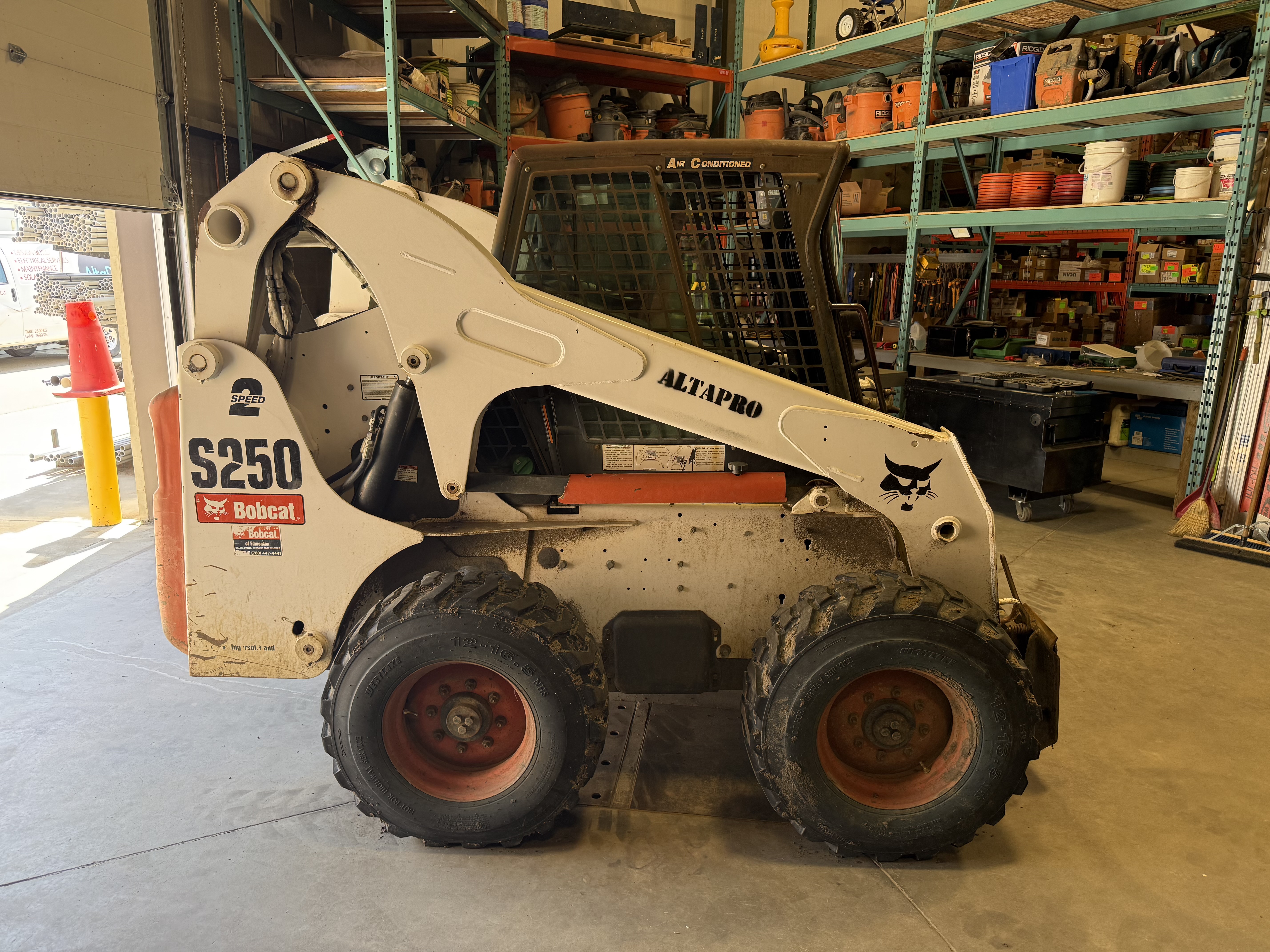 2007 Bobcat S250 Skid Steer Loader - Image 6