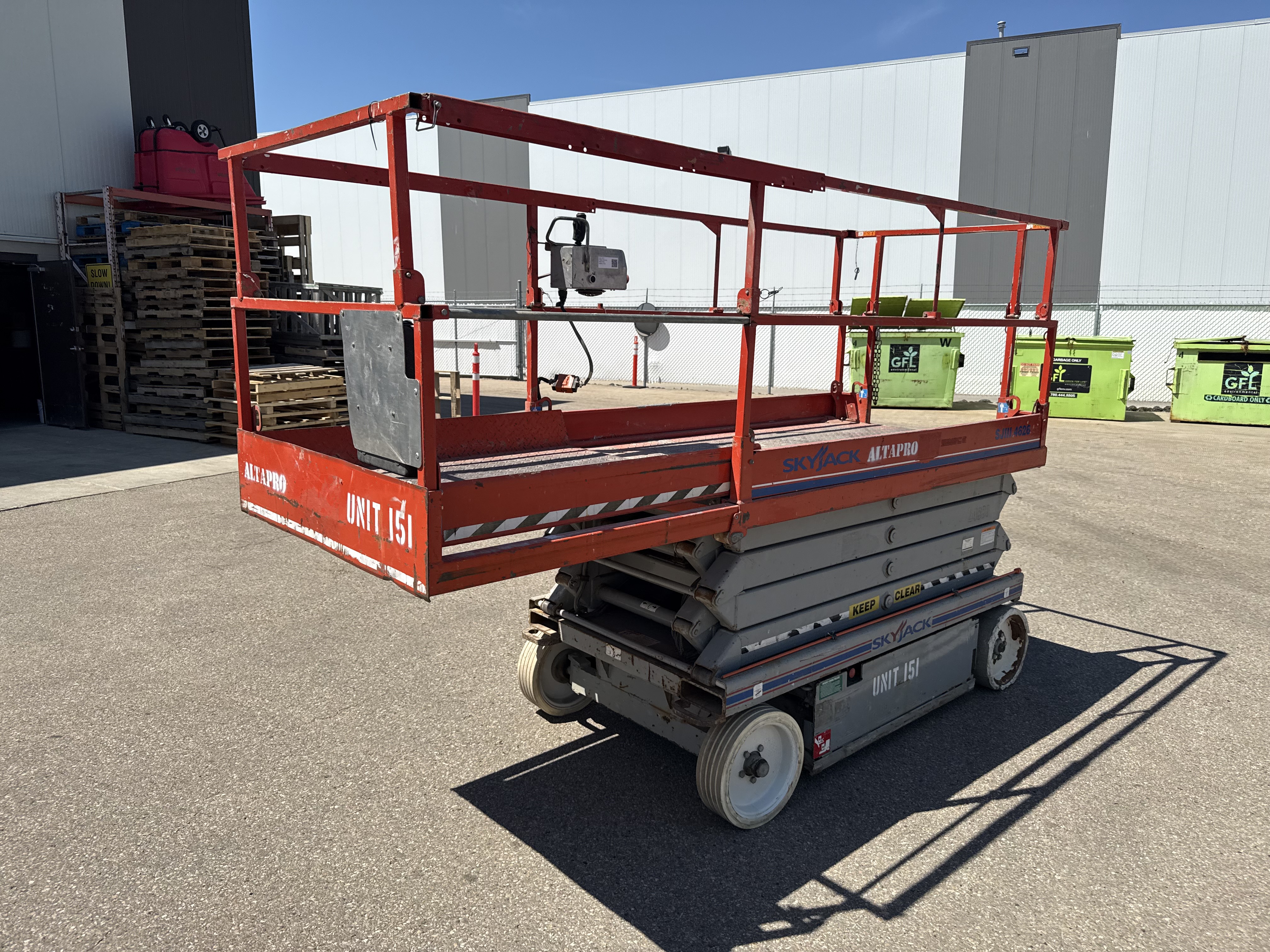 2005 SKYJACK SJIII4626 Electric Scissor Lift - Image 10