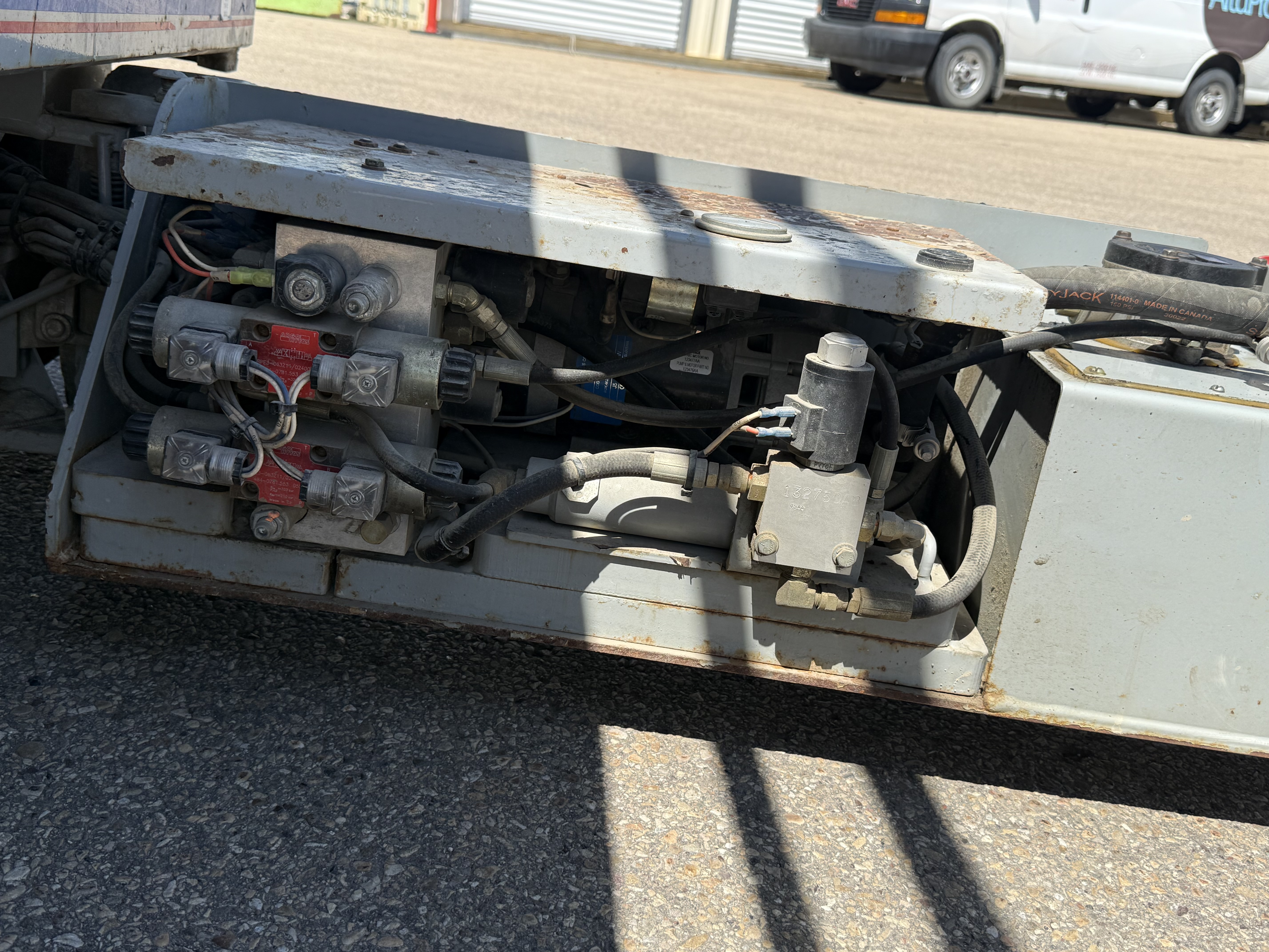 2005 SKYJACK SJIII4626 Electric Scissor Lift - Image 19