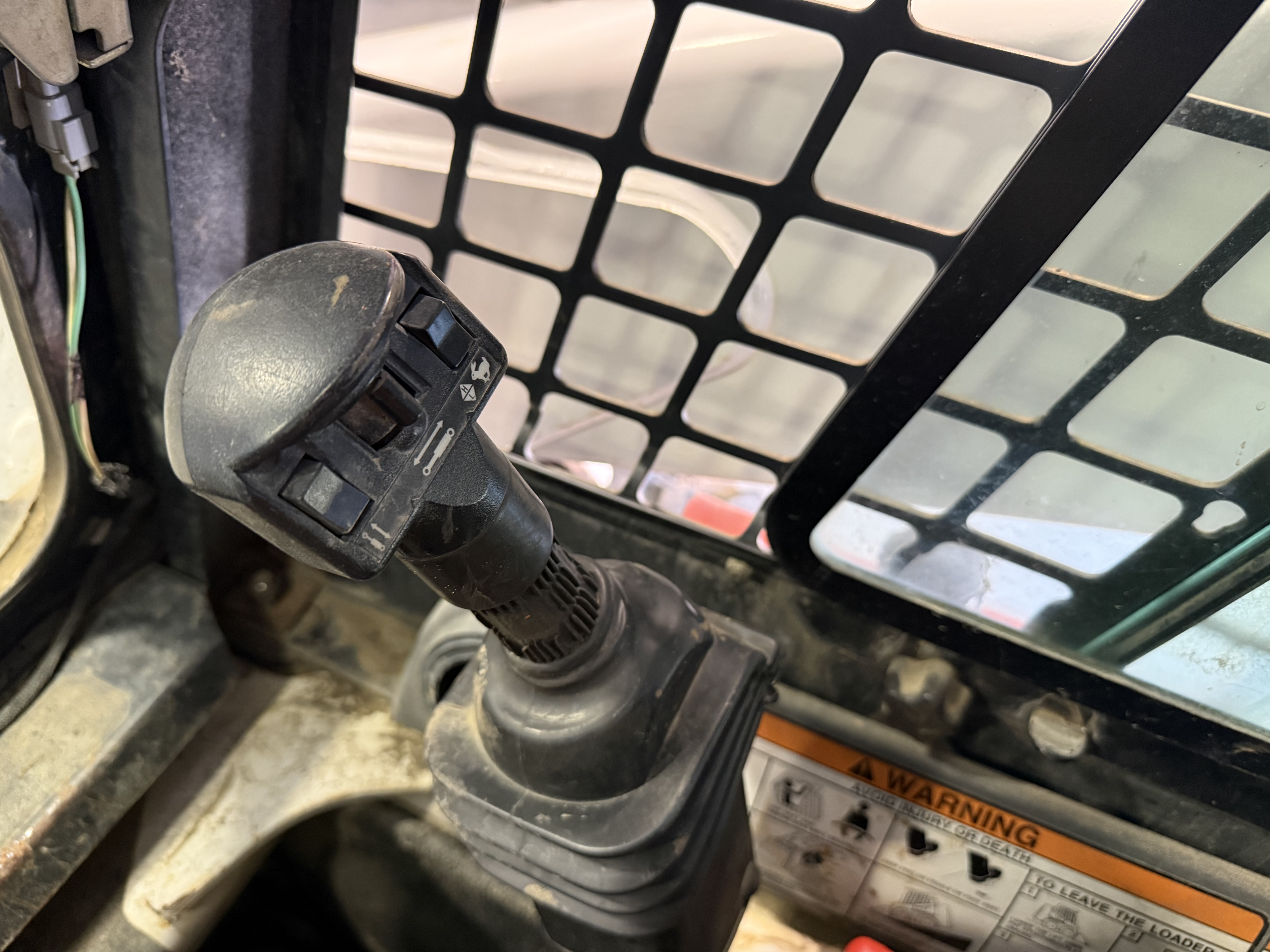 2007 Bobcat S250 Skid Steer Loader - Image 16