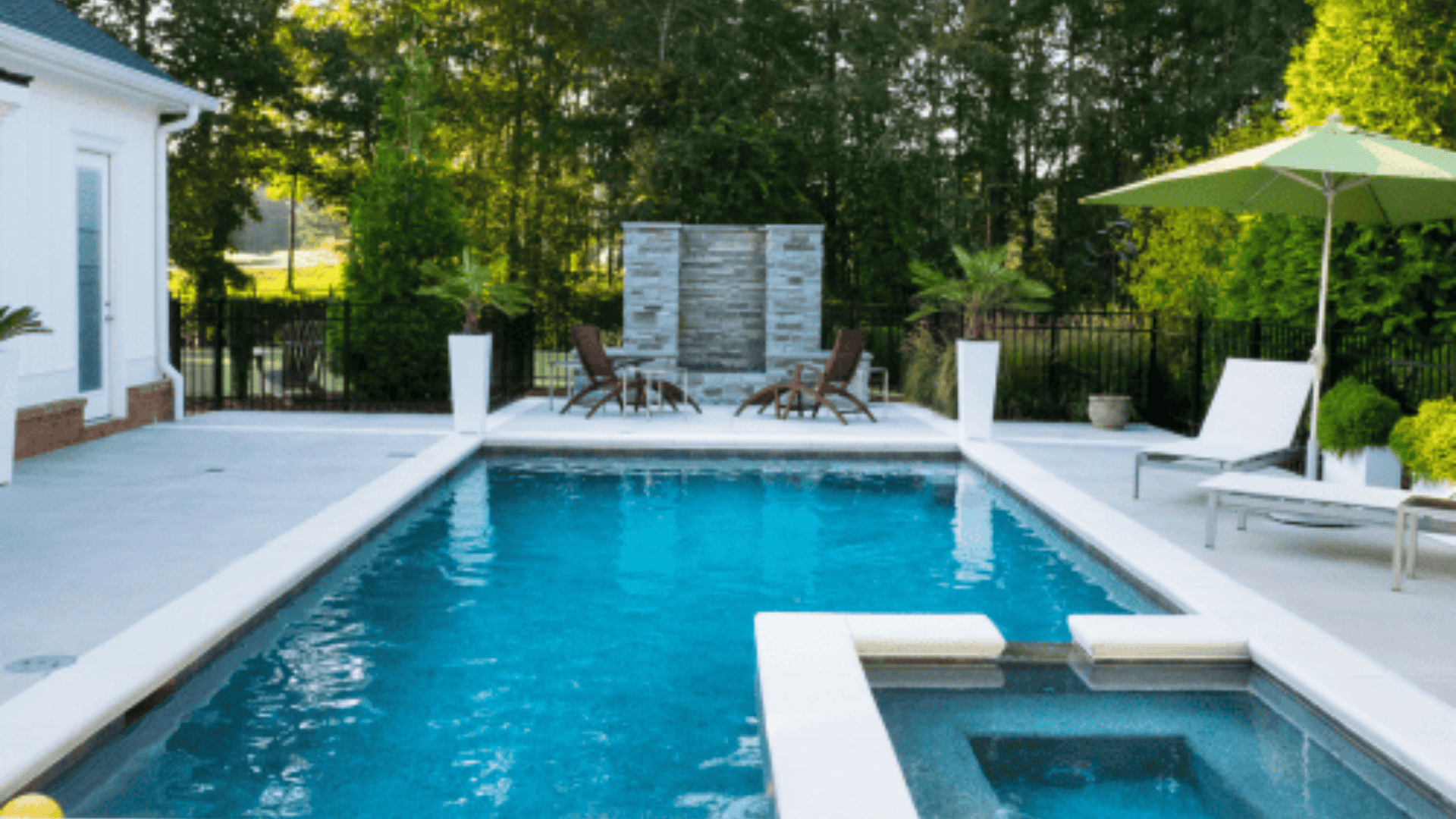 Meriden Deck & Patio
