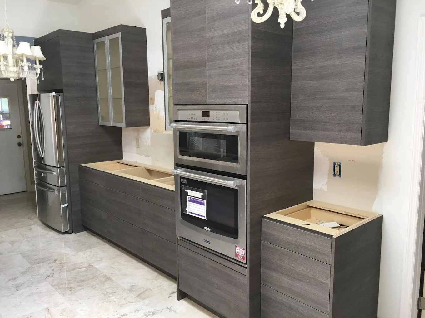  Modern European Kitchen