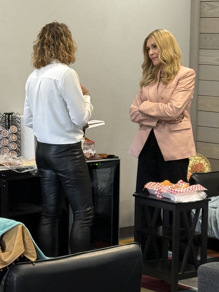 Dr. Nancy Meyer talking with Sheila Walsh at the Surrounded Women’s Conference