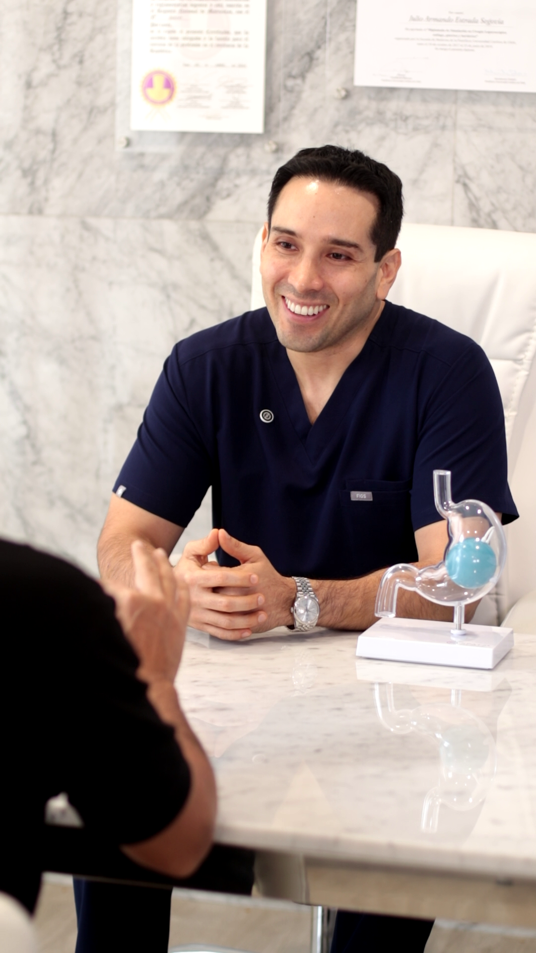 Dr. Julio Estrada — Cirugía Bariátrica