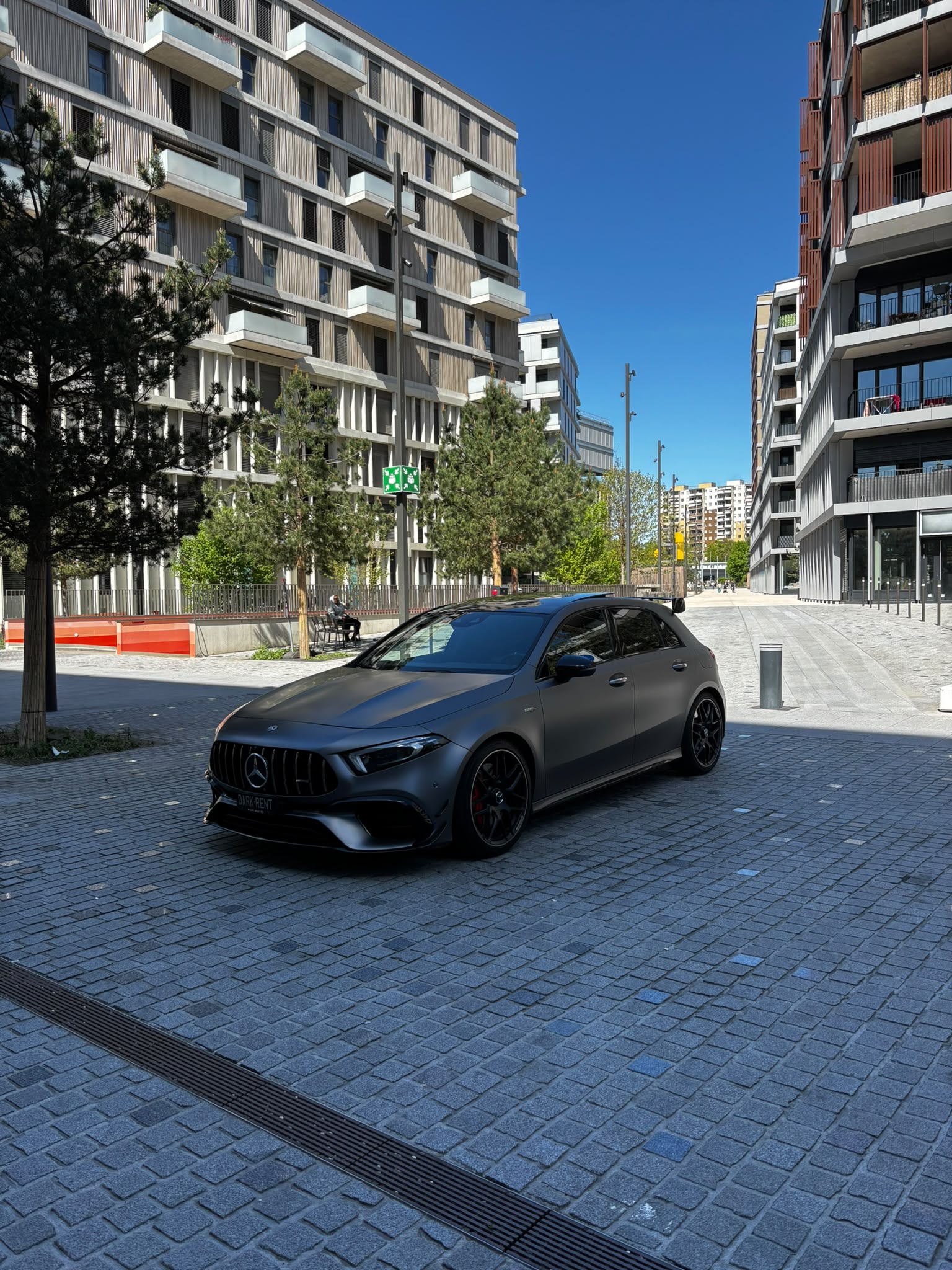 Mercedes-AMG A45 S gris mat vue arrière