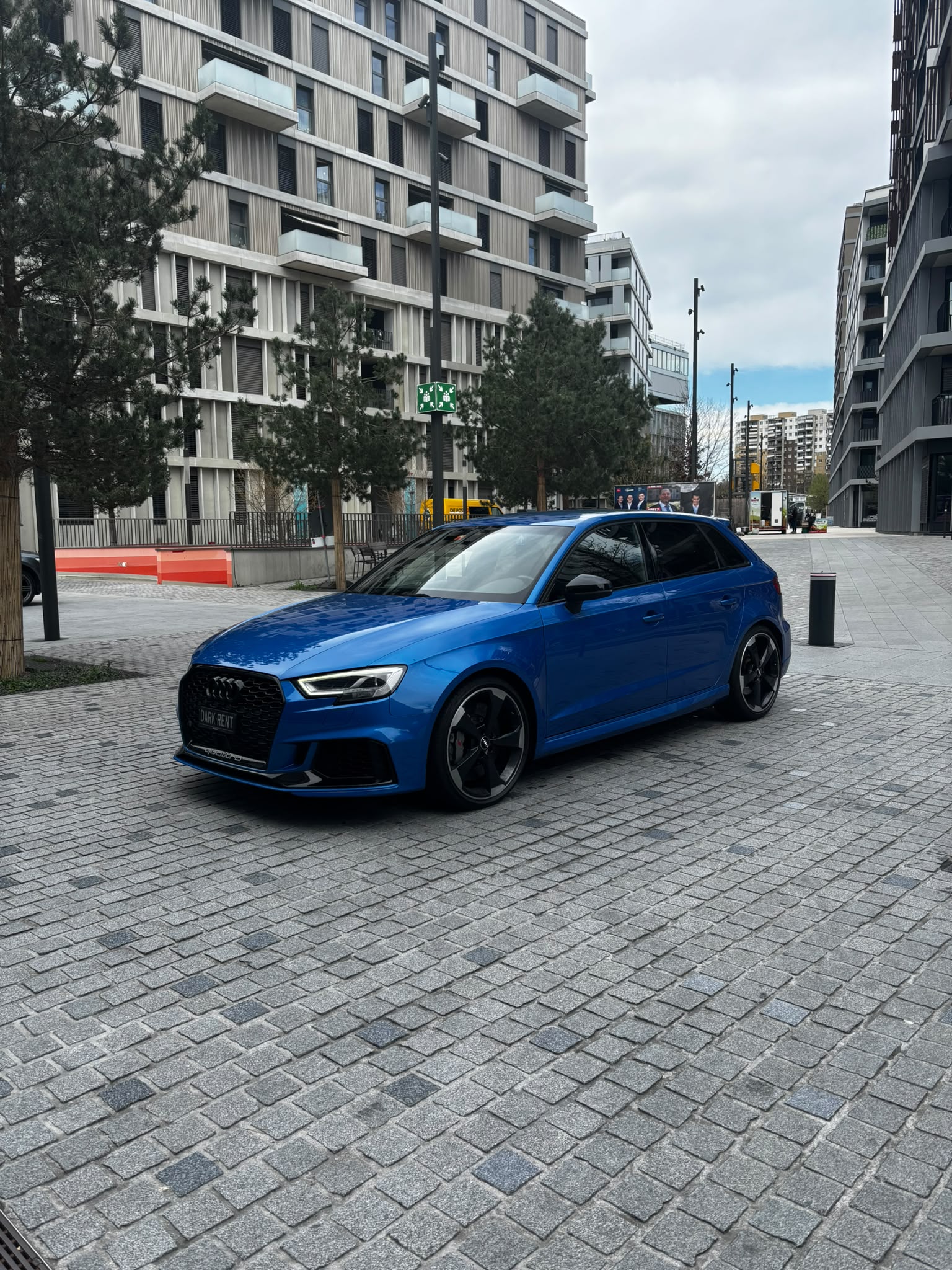 Audi RS3 8V bleue