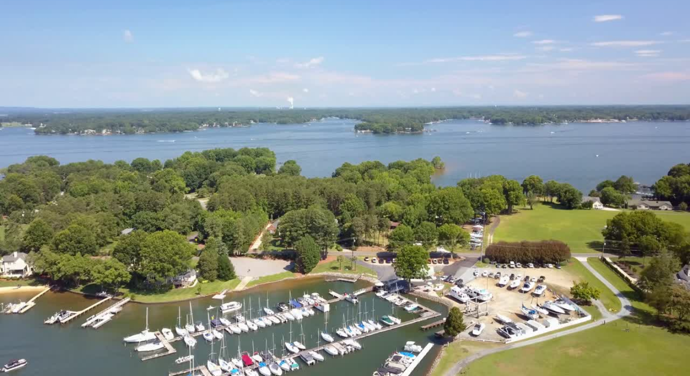 Lake Norman waterfront homes showing different elevations and shoreline topography. Lake Norman waterfront homes showing different elevations and shoreline topography.