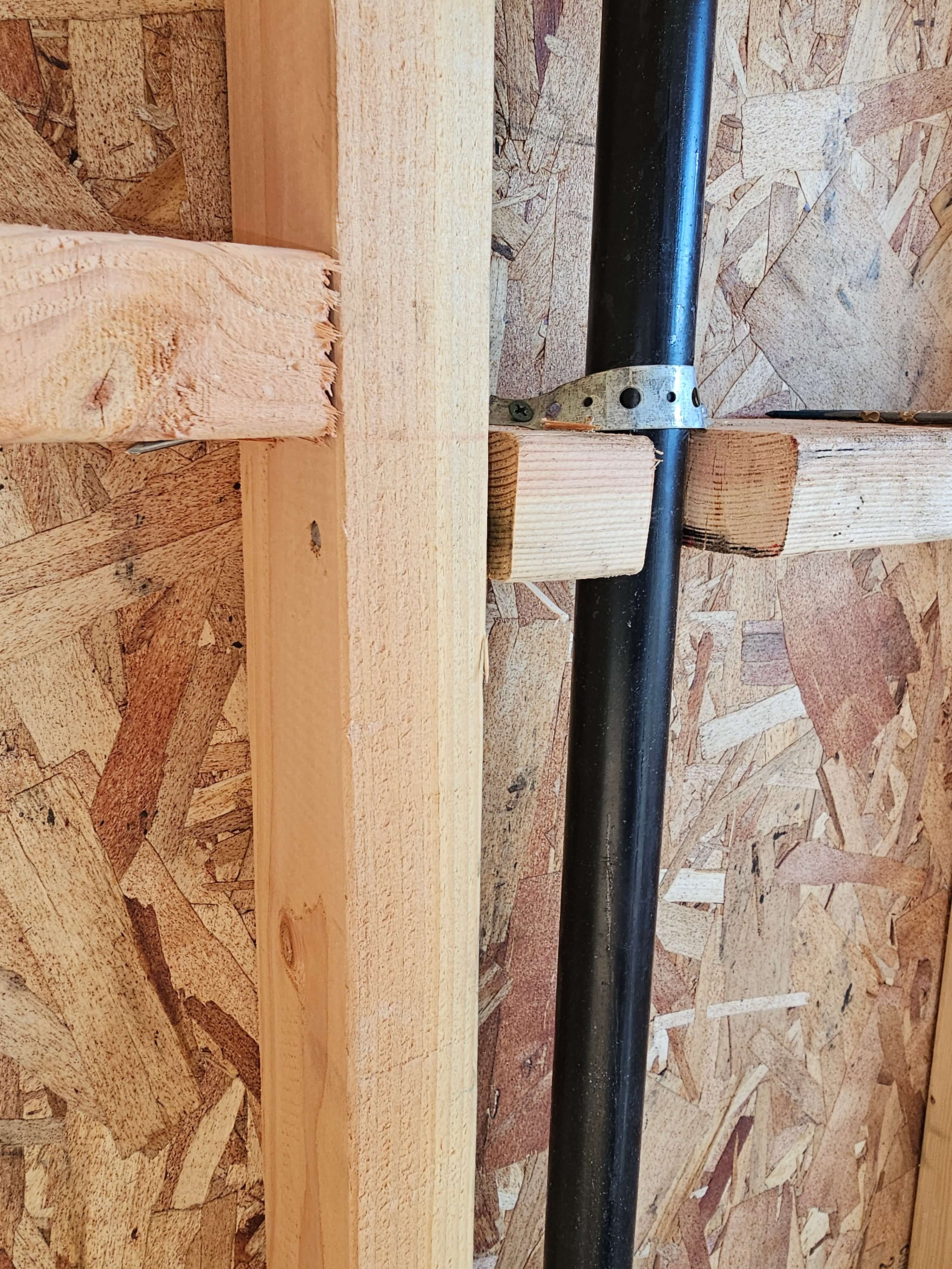 Pomona — pipe bracing and framing connections