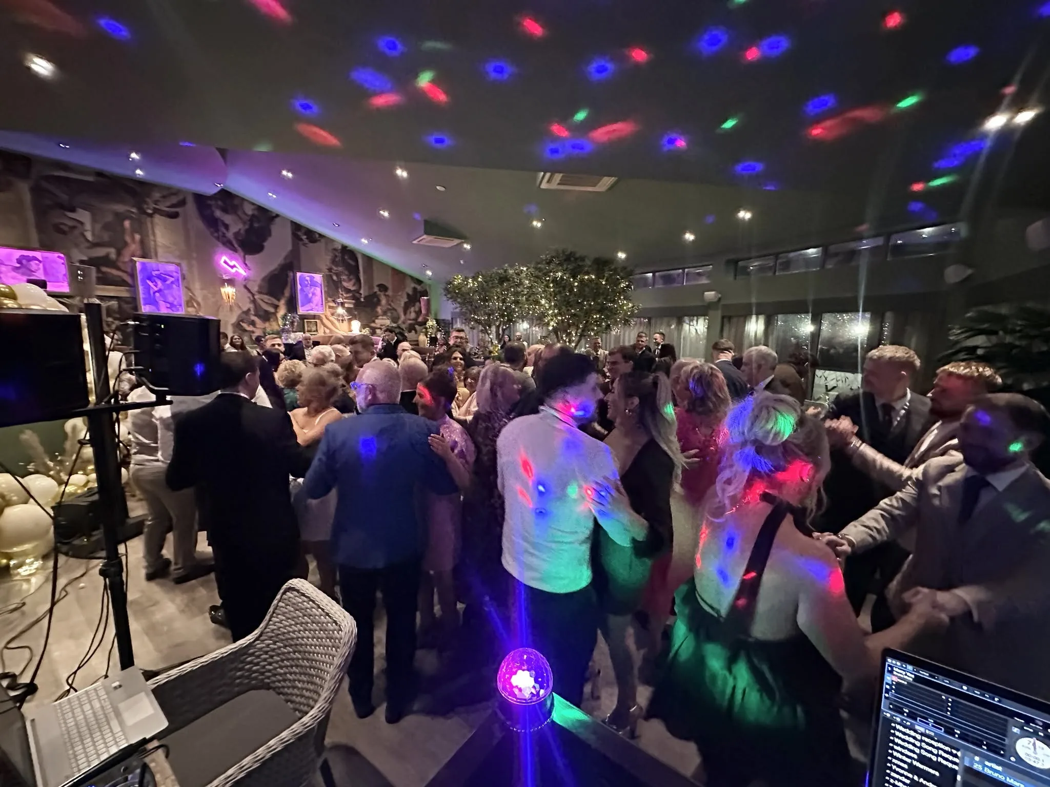 Full performer lineup at a wedding