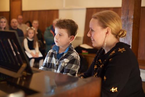 Piano lessons for kids