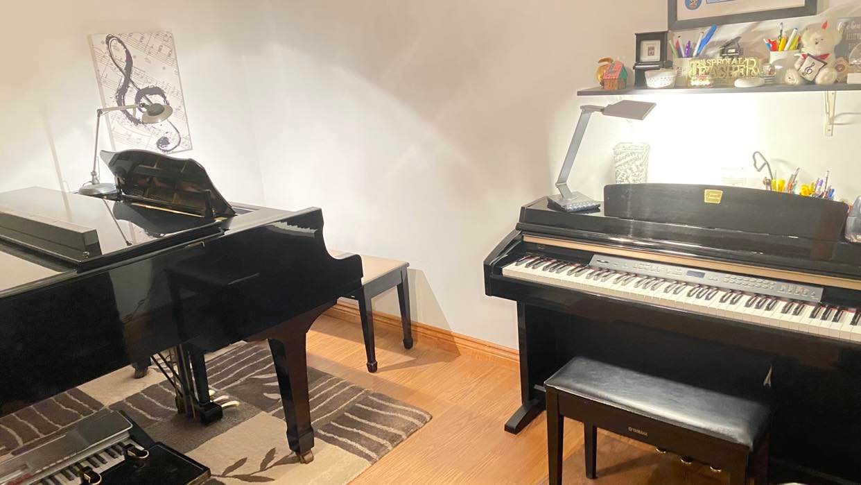 Piano teacher near me 