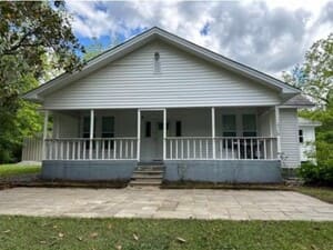 Roof Cleaning in Shelby County