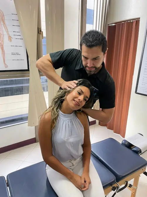 Columna vertebral y ajuste cervical