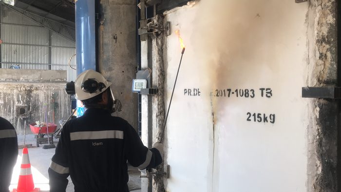 Ensayo de resistencia al fuego sobre placa Ecosipboard