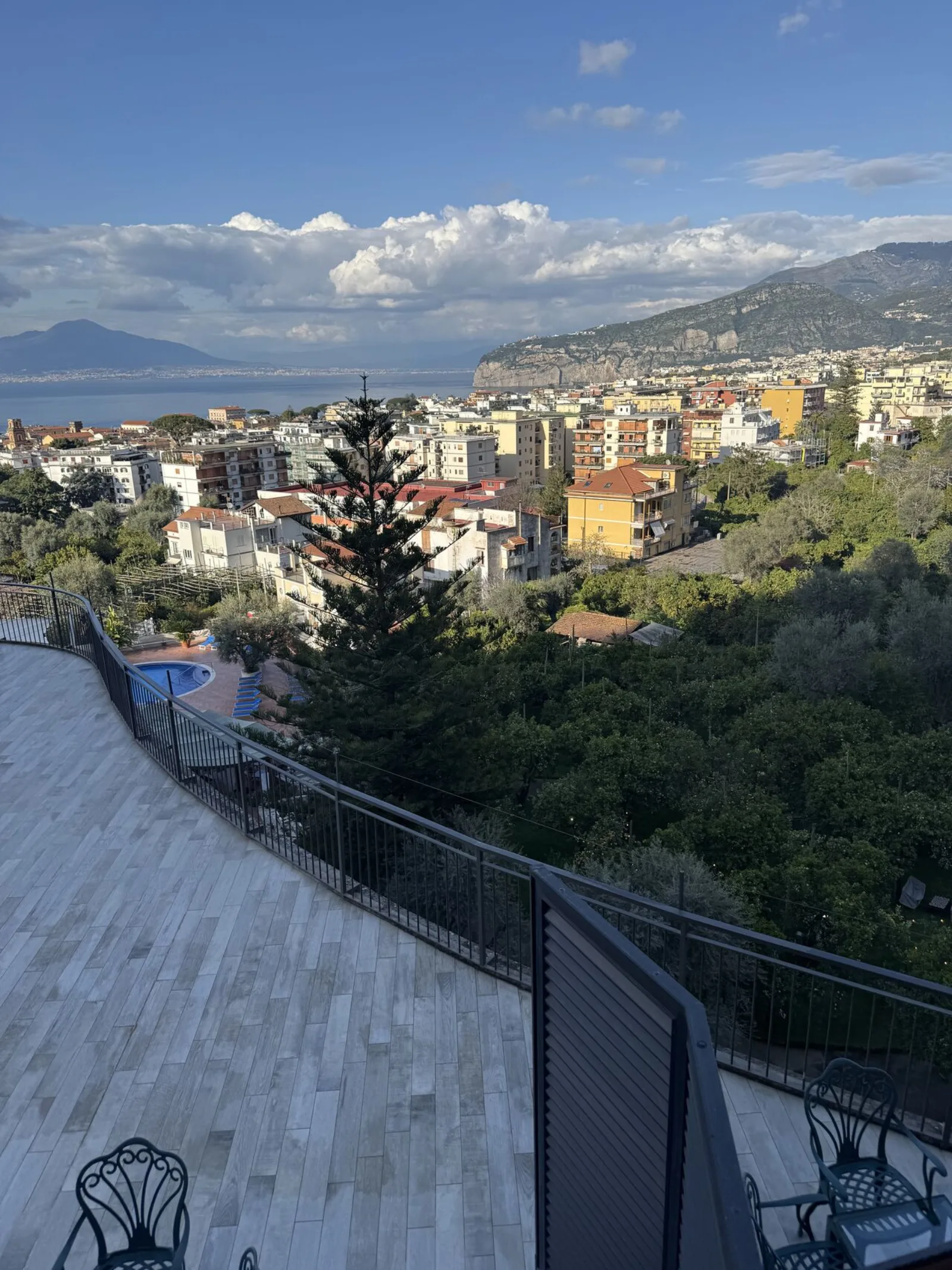 Terrace overlooking the bay — President's Club Italy