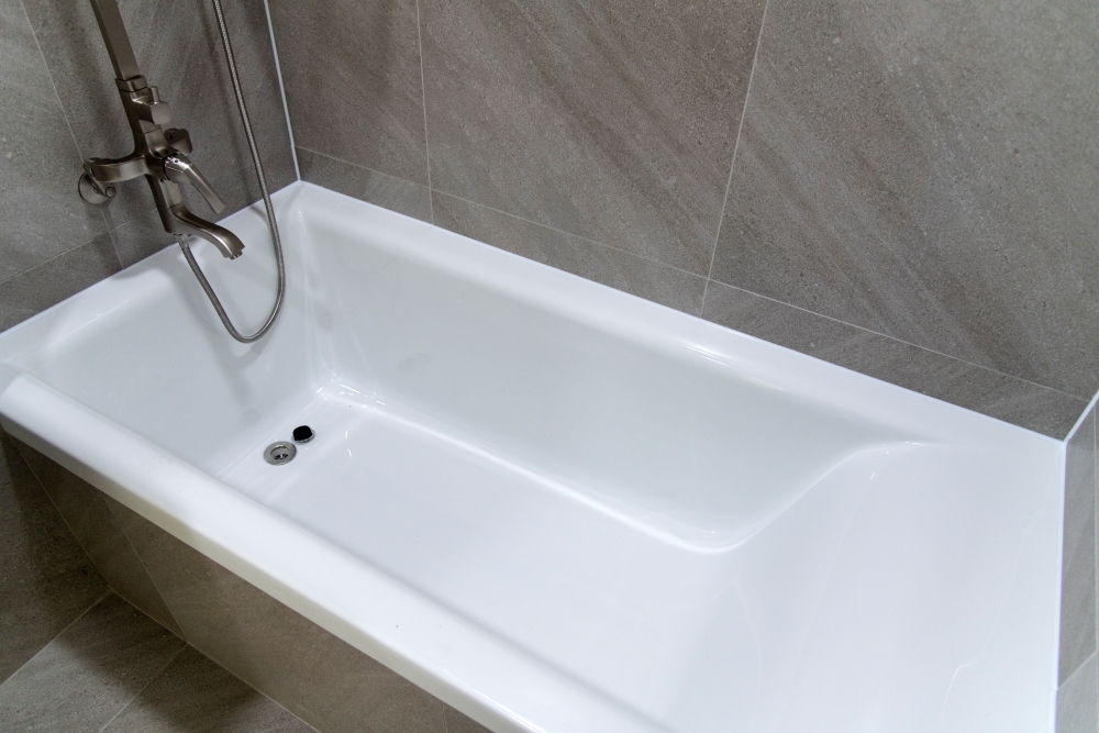 Infinity Premiere Services customized tub solutions in Northwest Ohio - modern bathtub installation with durable finishes in Perrysburg and Bowling Green