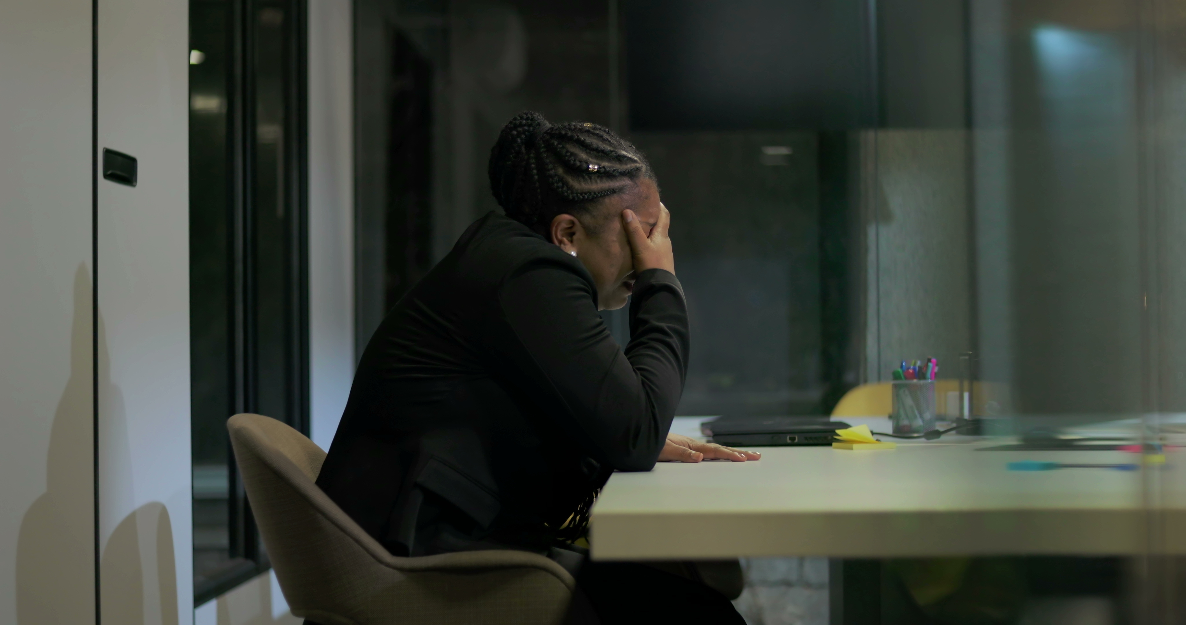A woman withdrawing during a difficult conversation
