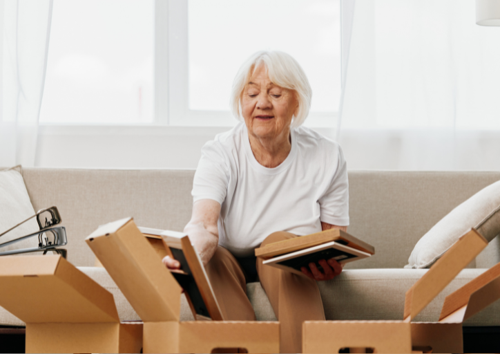 Decluttering help makes decisions much easier. Decluttering help makes decisions much easier.