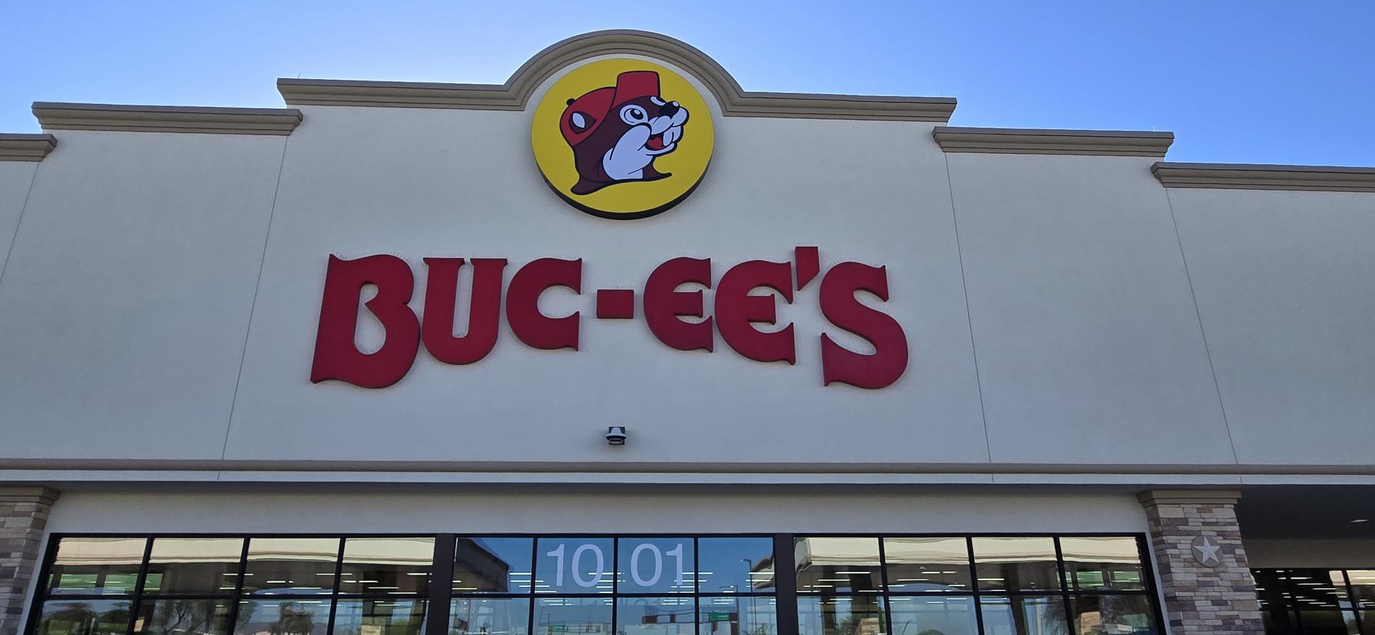BUC-EE'S ARIZONA — Installation photo 1