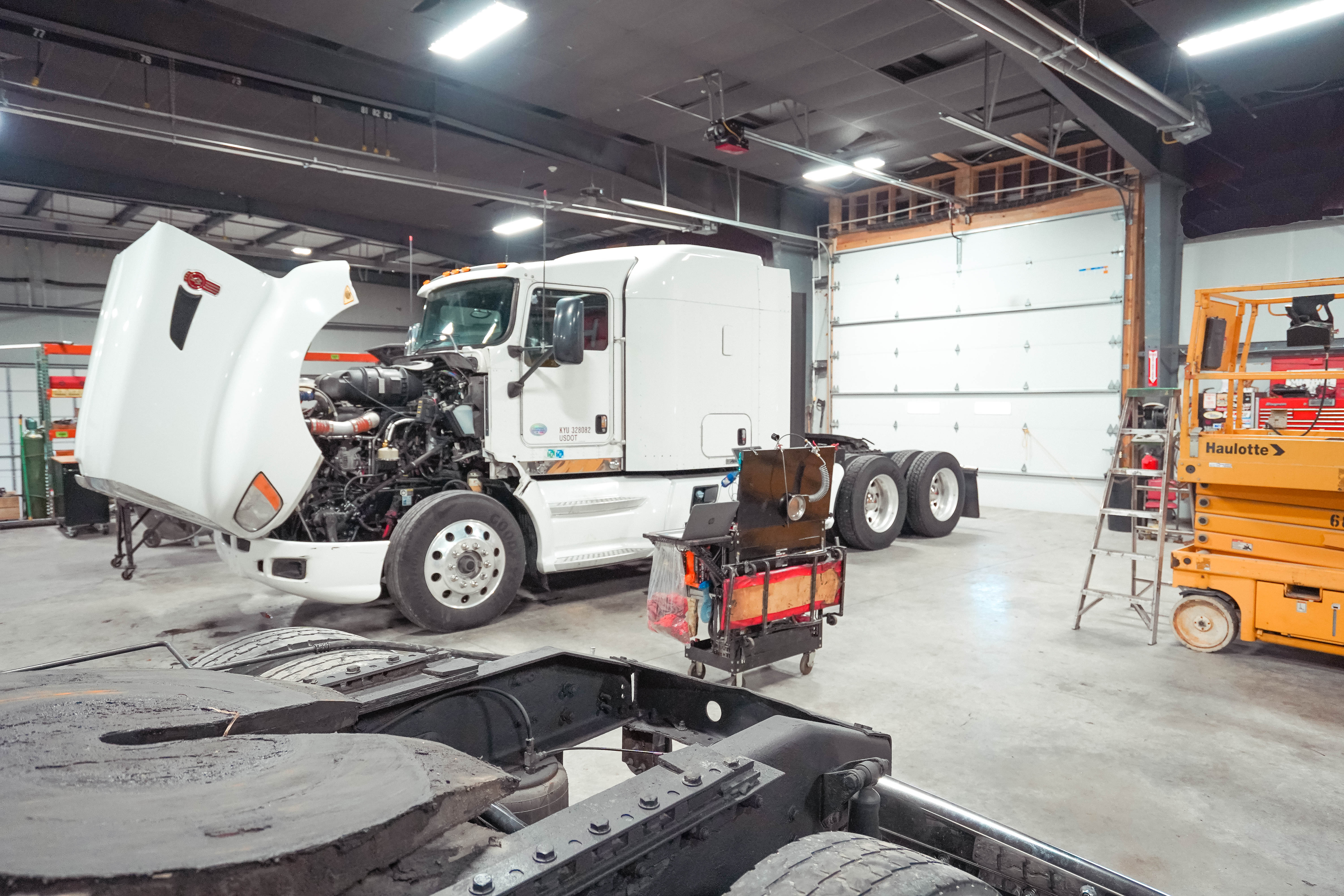 Fiberglass hood and fairing repair on heavy trucks and RVs