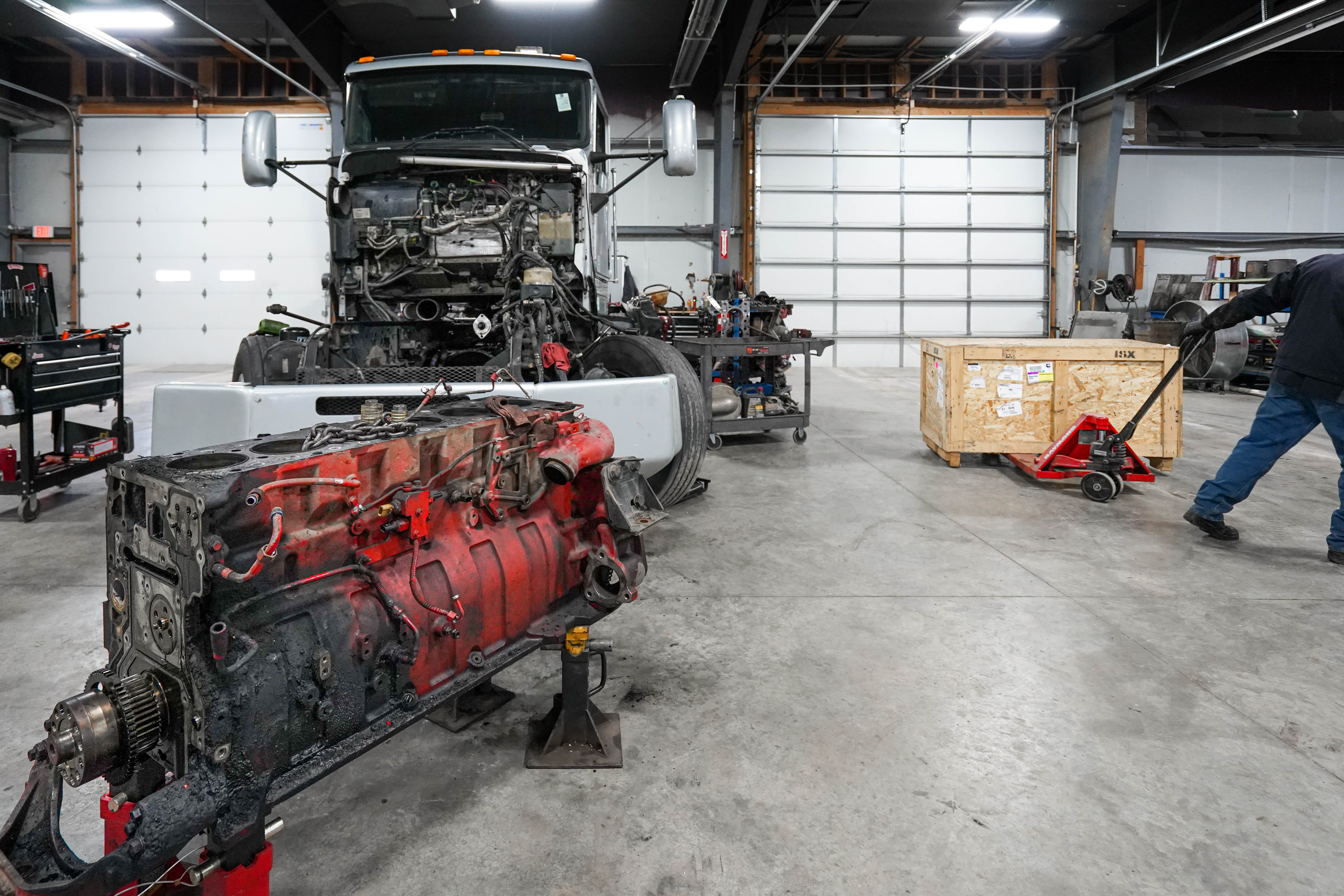 Paintless and conventional dent repair on commercial trucks and RVs
