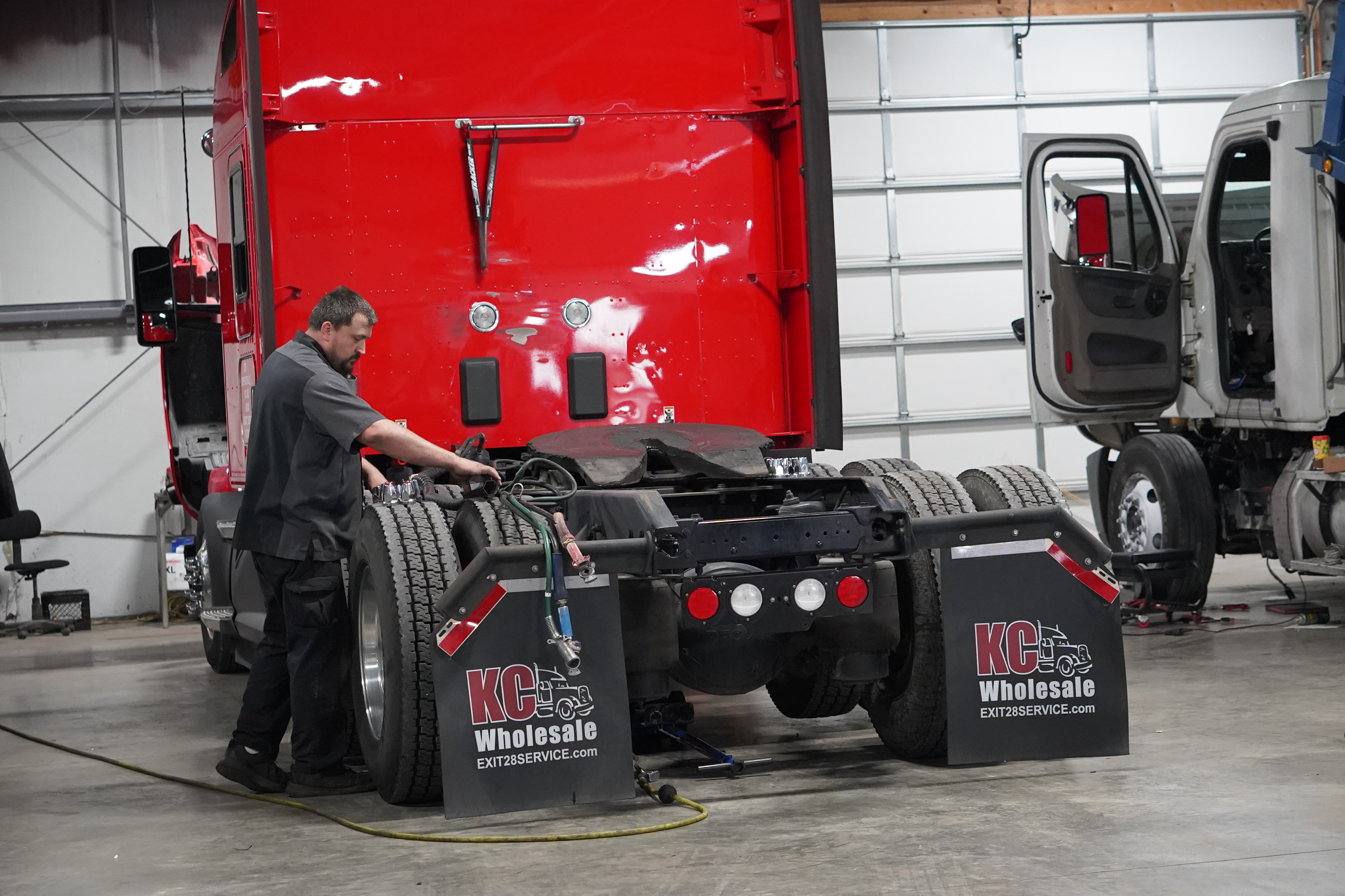 Diesel pusher RV chassis and drivetrain repair in Oak Grove, MO
