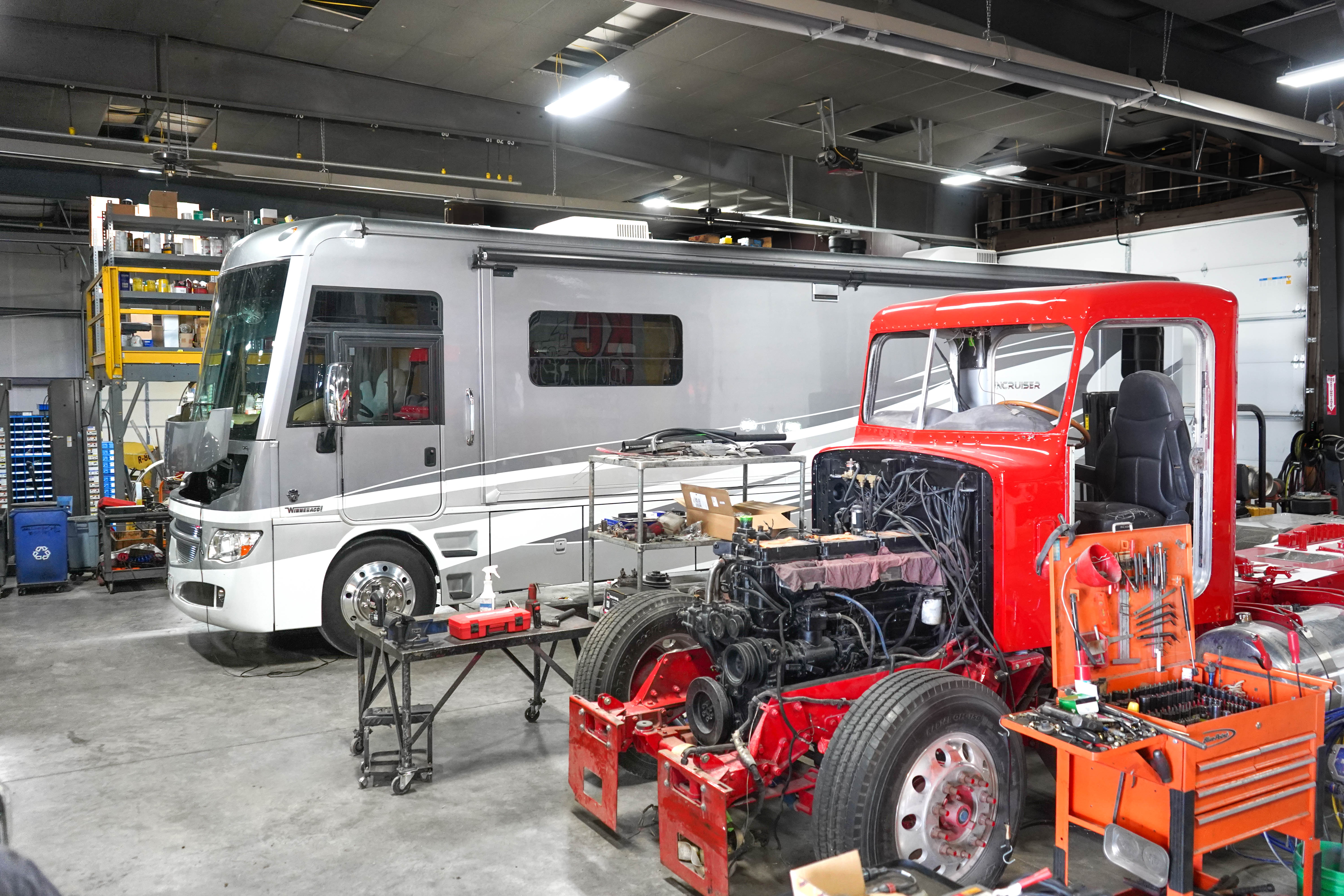 Truck air ride suspension and leaf spring repair in Oak Grove, MO