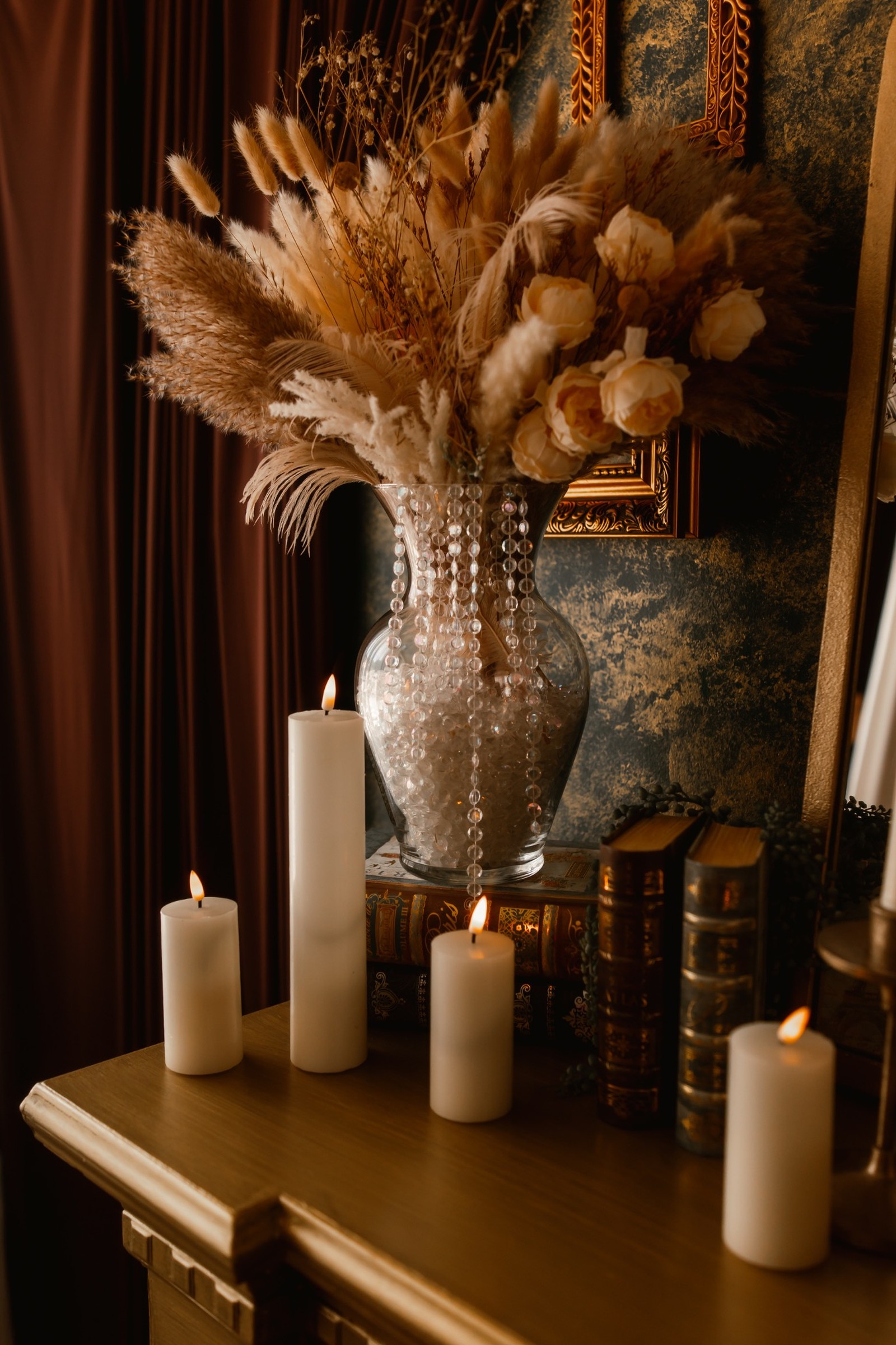 Satin Dauls Boudoir studio detail