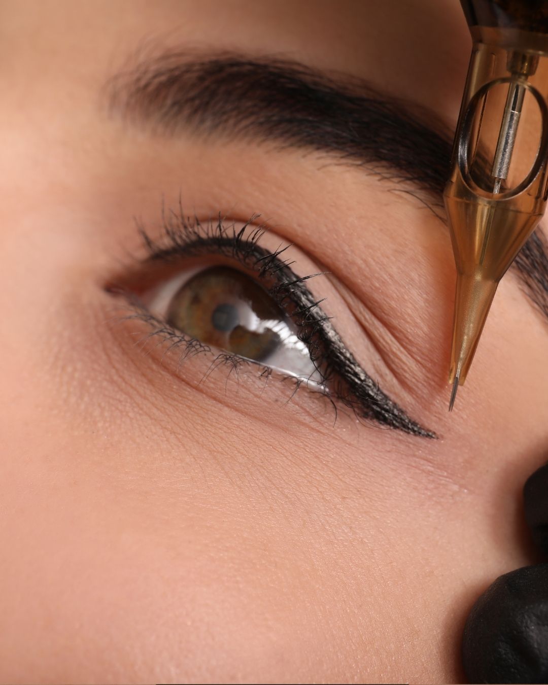 Classic permanent eyeliner