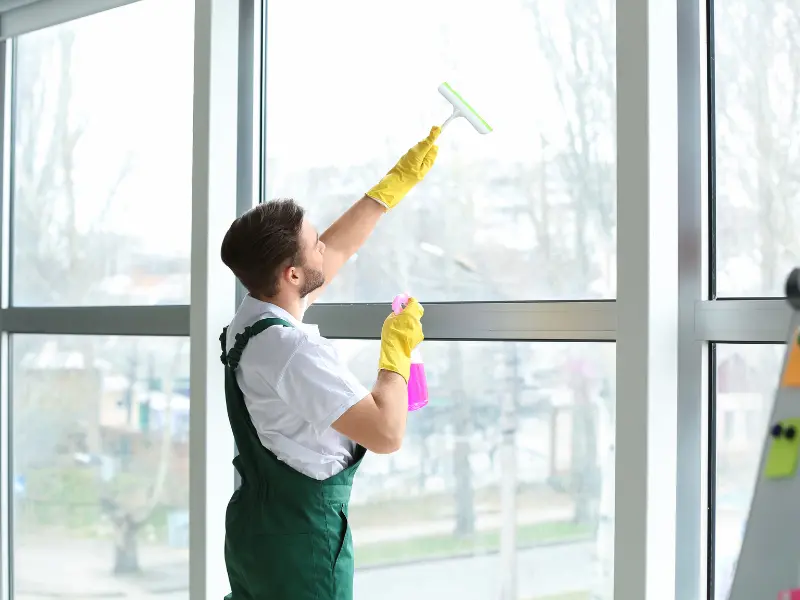 Commercial window cleaning Youngstown OH