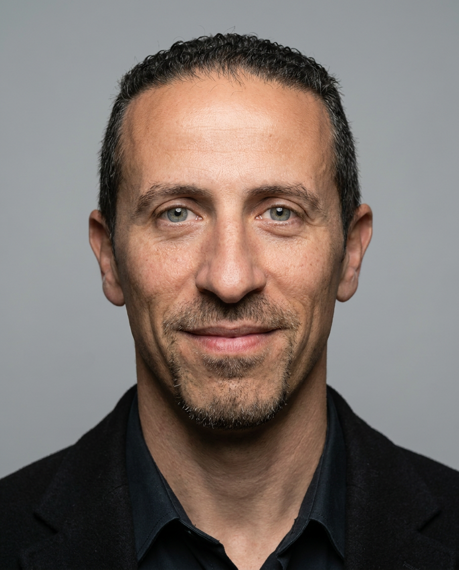 Albert Guma — cámara