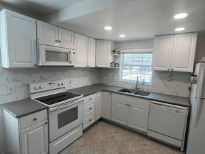 {{ custom_values.service_4 }} in {{custom_values.area_1})