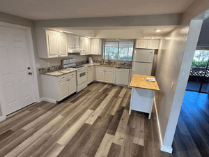 {{ custom_values.service_1 }} in {{custom_values.area_2})