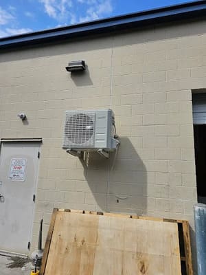 {{ custom_values.service_1 }} in {{custom_values.area_3})