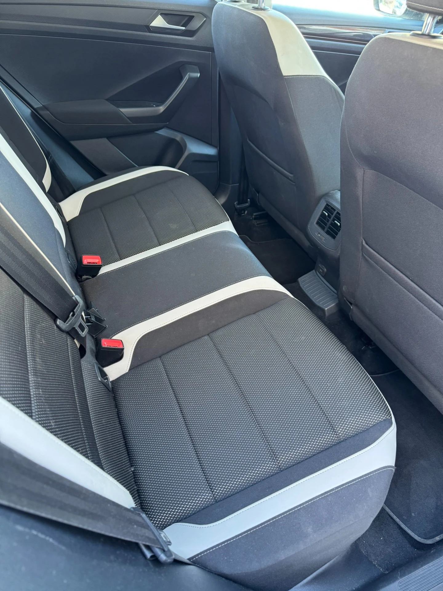 VW T-Roc — instrument tabla (dodatno)