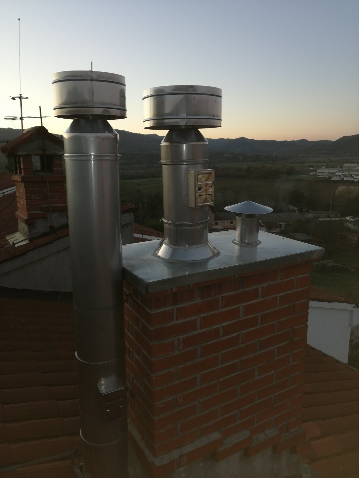 Inox kapa za betonski dimnjak — Diminox proizvodnja