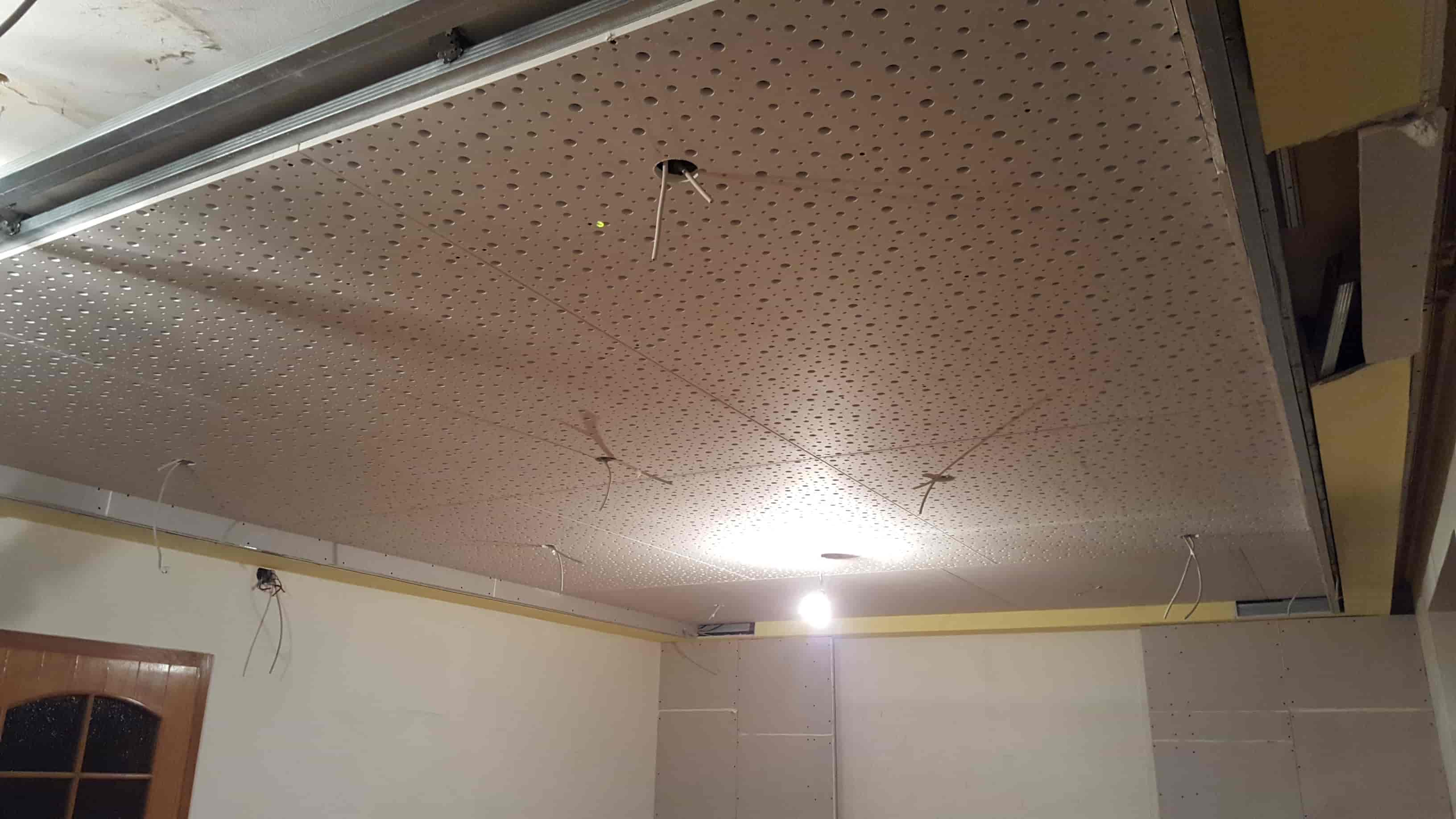 Moderan interijer sa spuštenim Knauf stropom