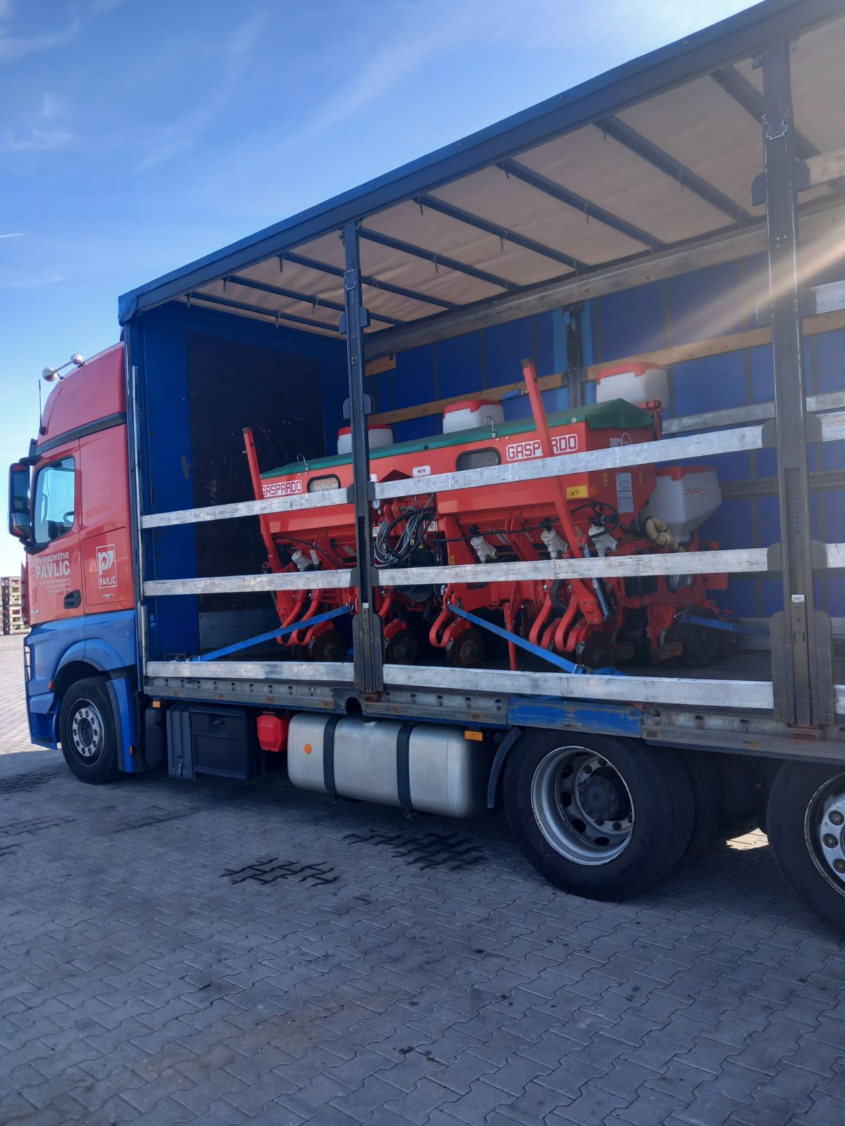 Transporti Pavlic — utovar i istovar
