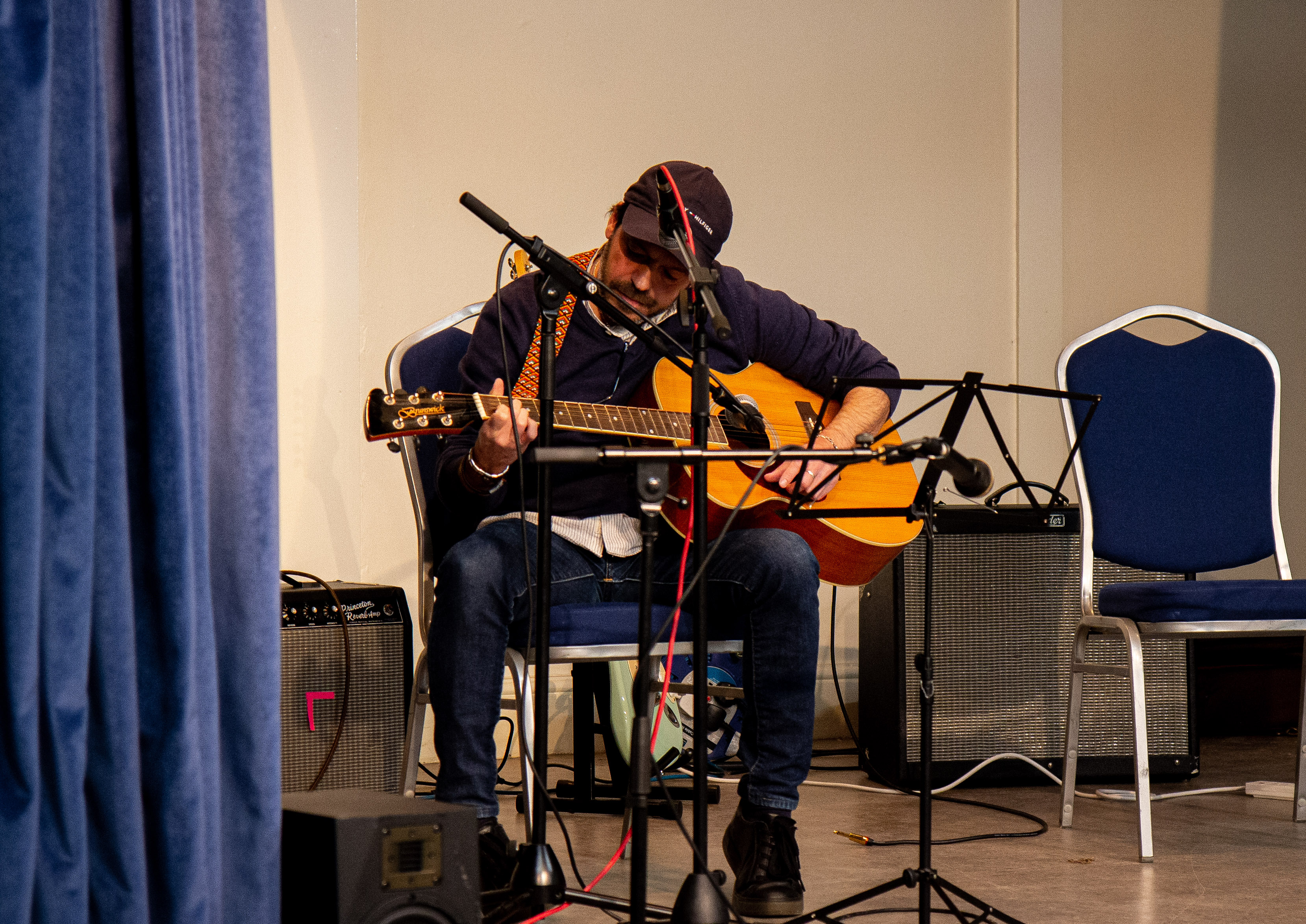 Guitar Journey acoustic guitar lessons 