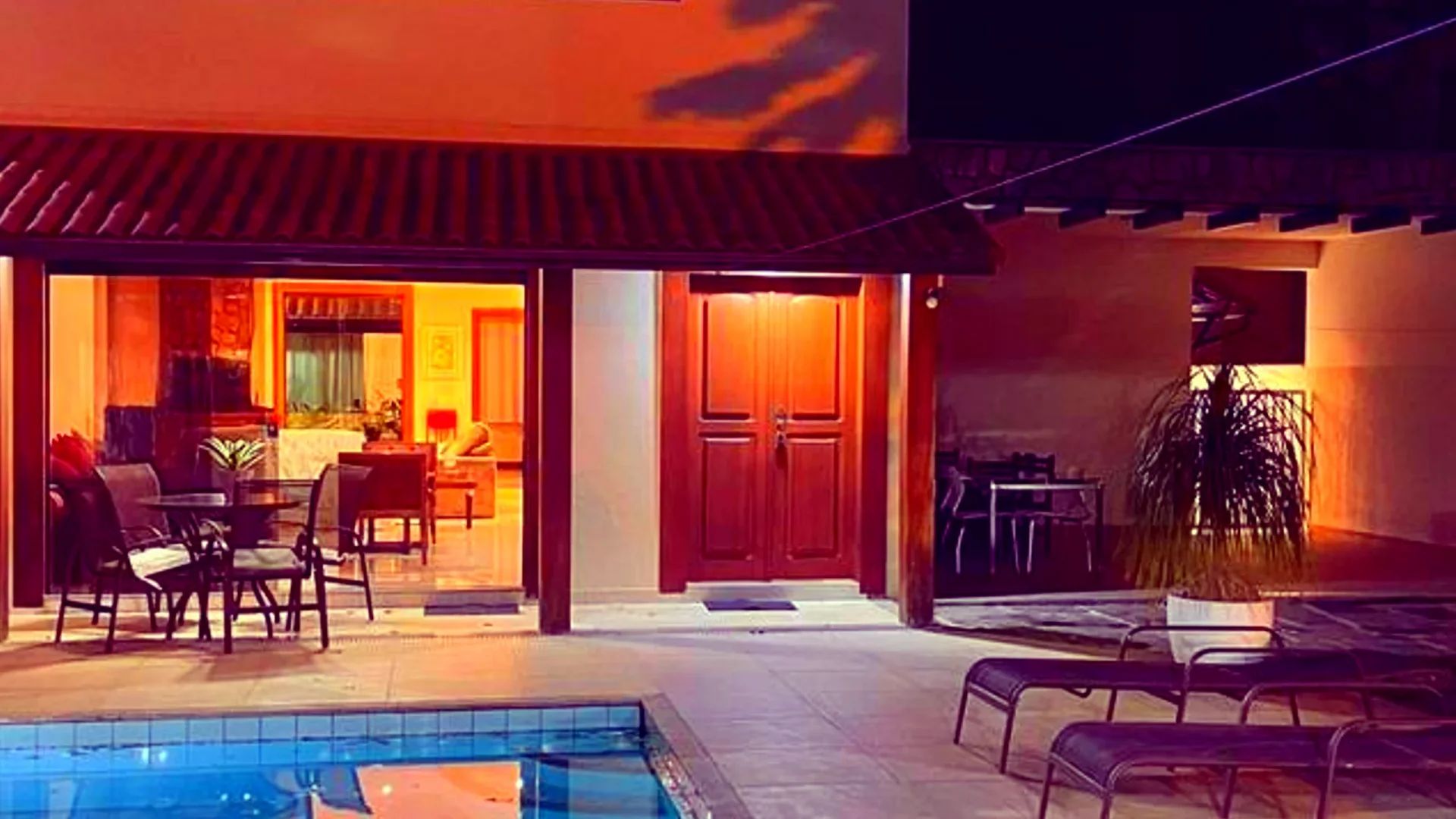 Casa Duquesa Entardecer