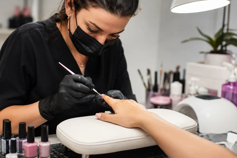 Curso de Manicure e Pedicure com Esmaltação em Gel em Balneário Camboriú