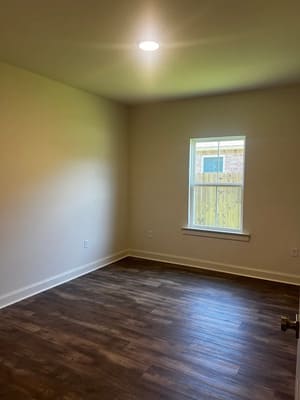 {{ custom_values.service_1 }} in {{custom_values.area_7})