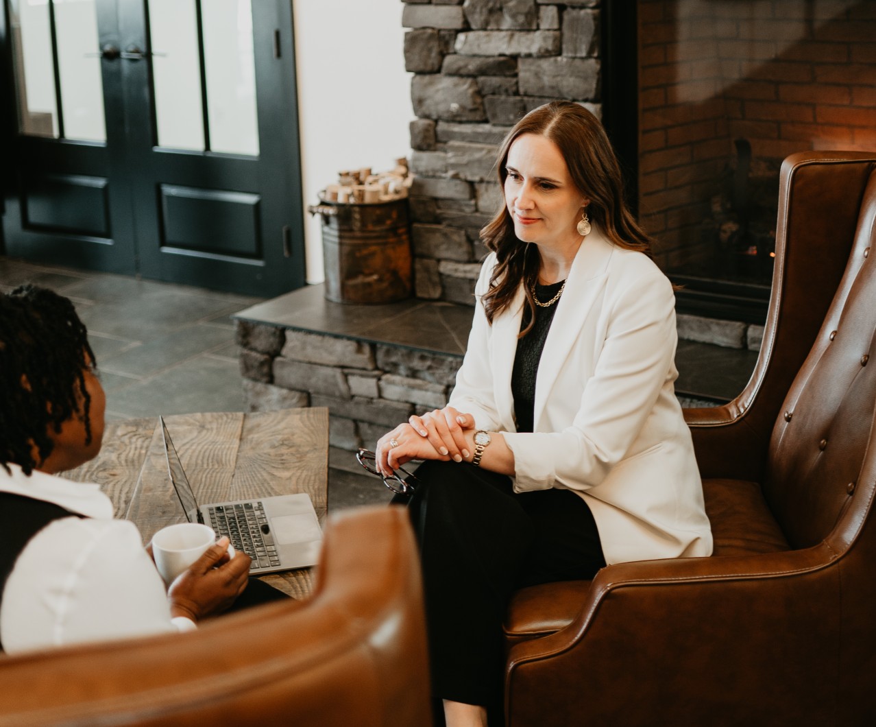 Service-based business owners learning relationship-led growth strategies with Daria Malin