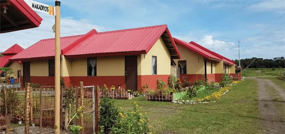 The Bon-Bon Resettlement in the Philippines, built with Cement-Bamboo Frame Technology