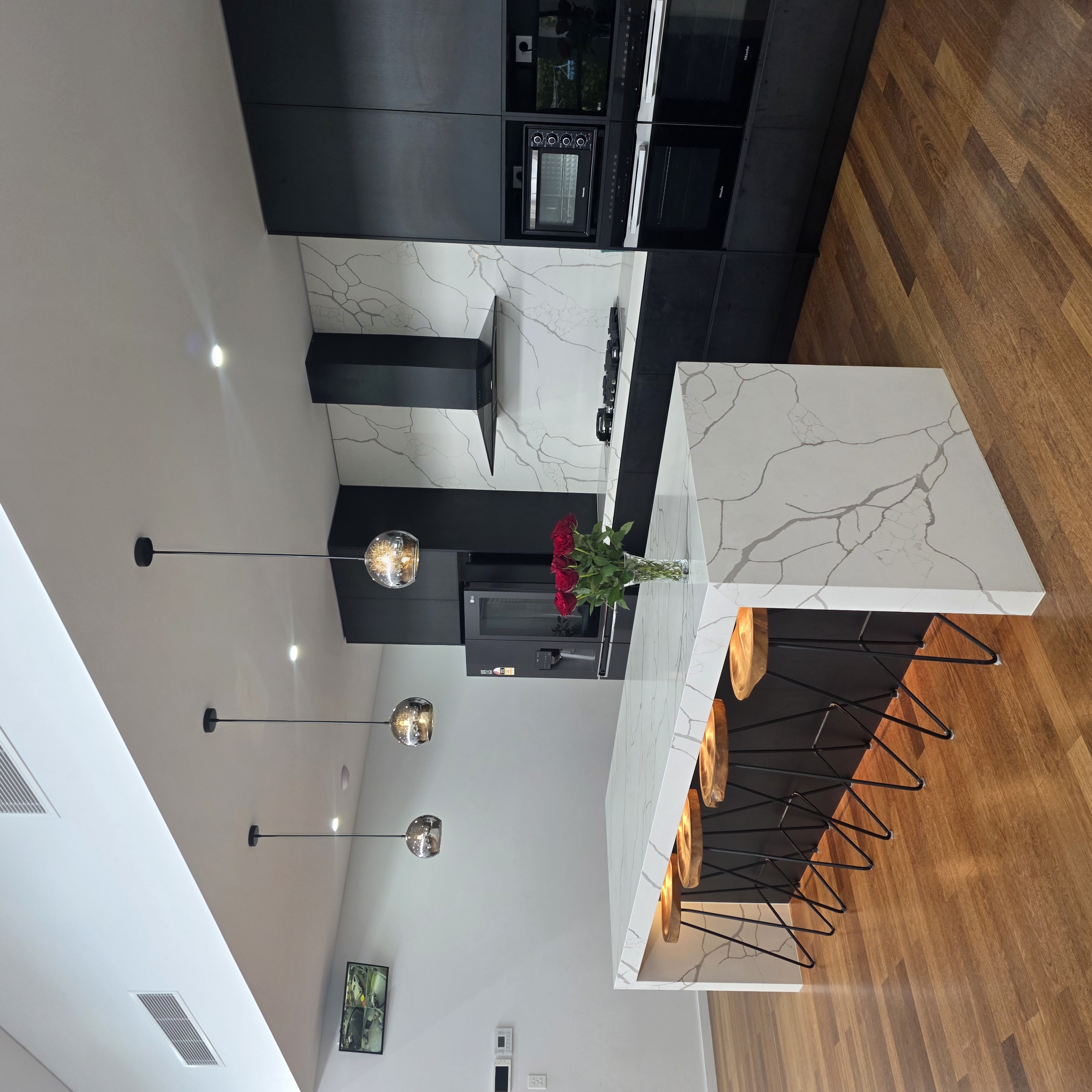 Custom Single Storey New Home Build - Image 4