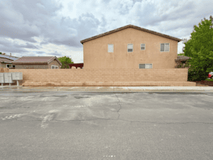 {{ custom_values.service_4 }} in {{custom_values.area_4})